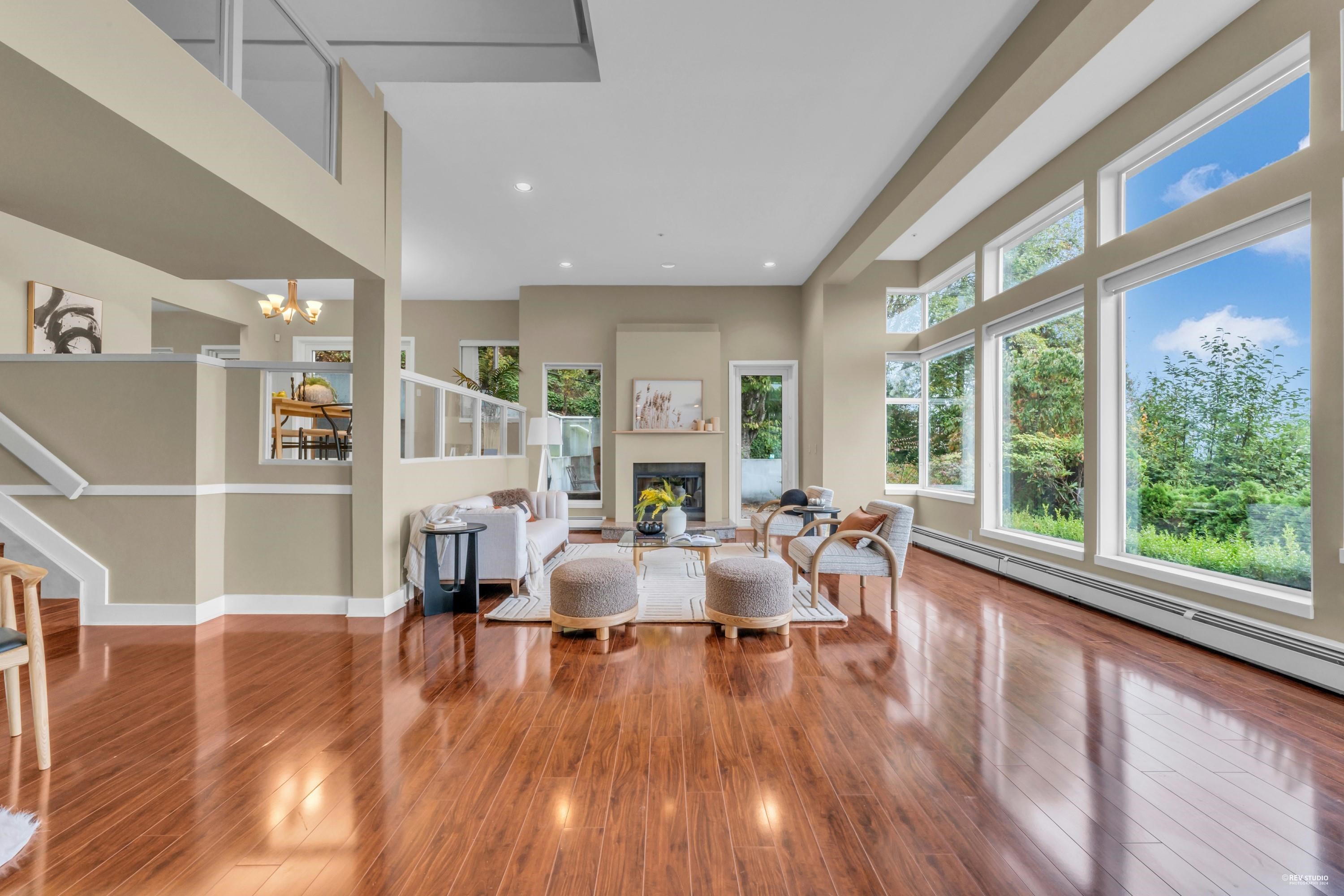 Listing image of 2617 WESTHILL WAY