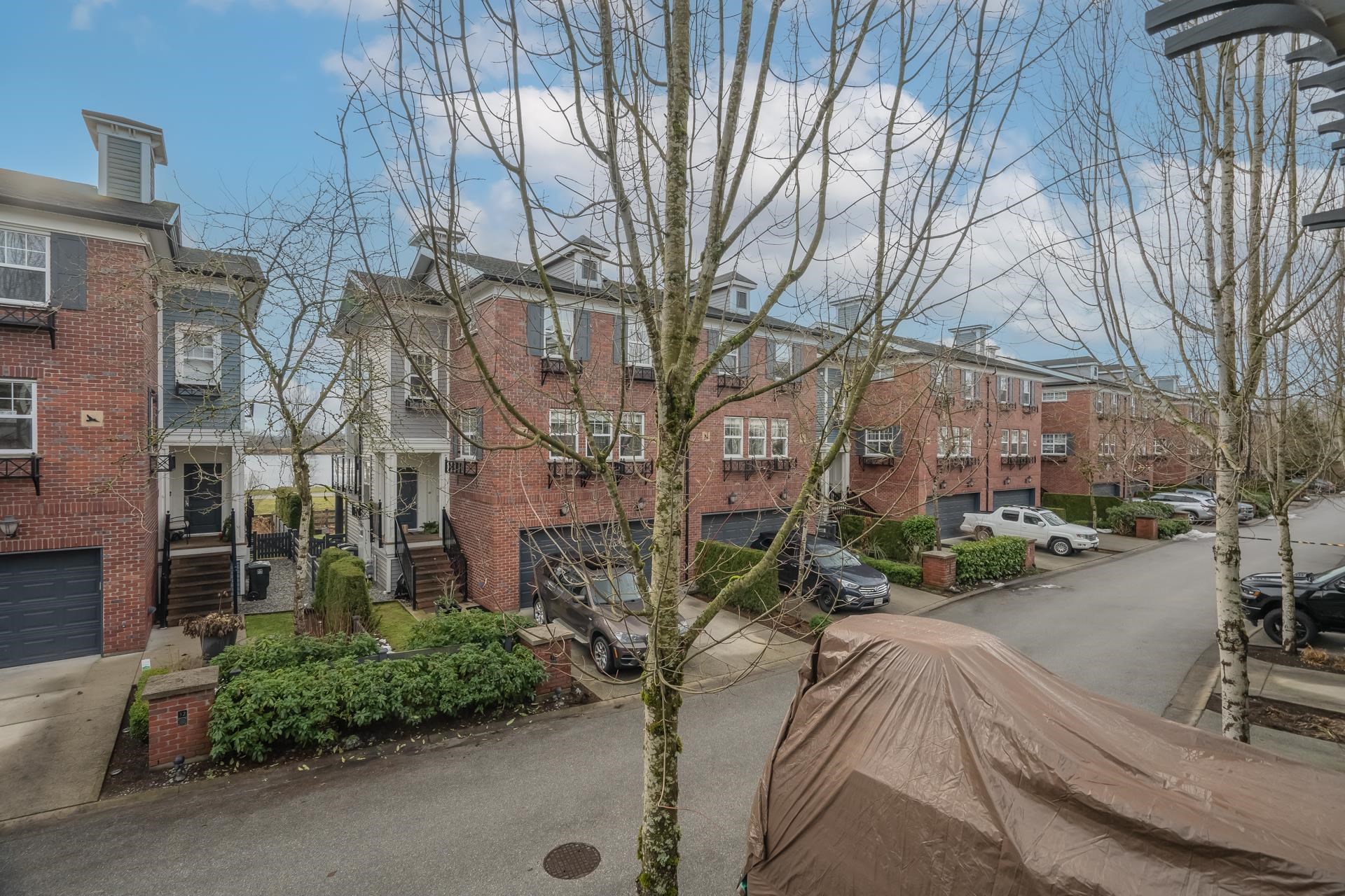 20 19538 Bishops Reach Street, Pitt Meadows, South Meadows, V3Y 0C2 24