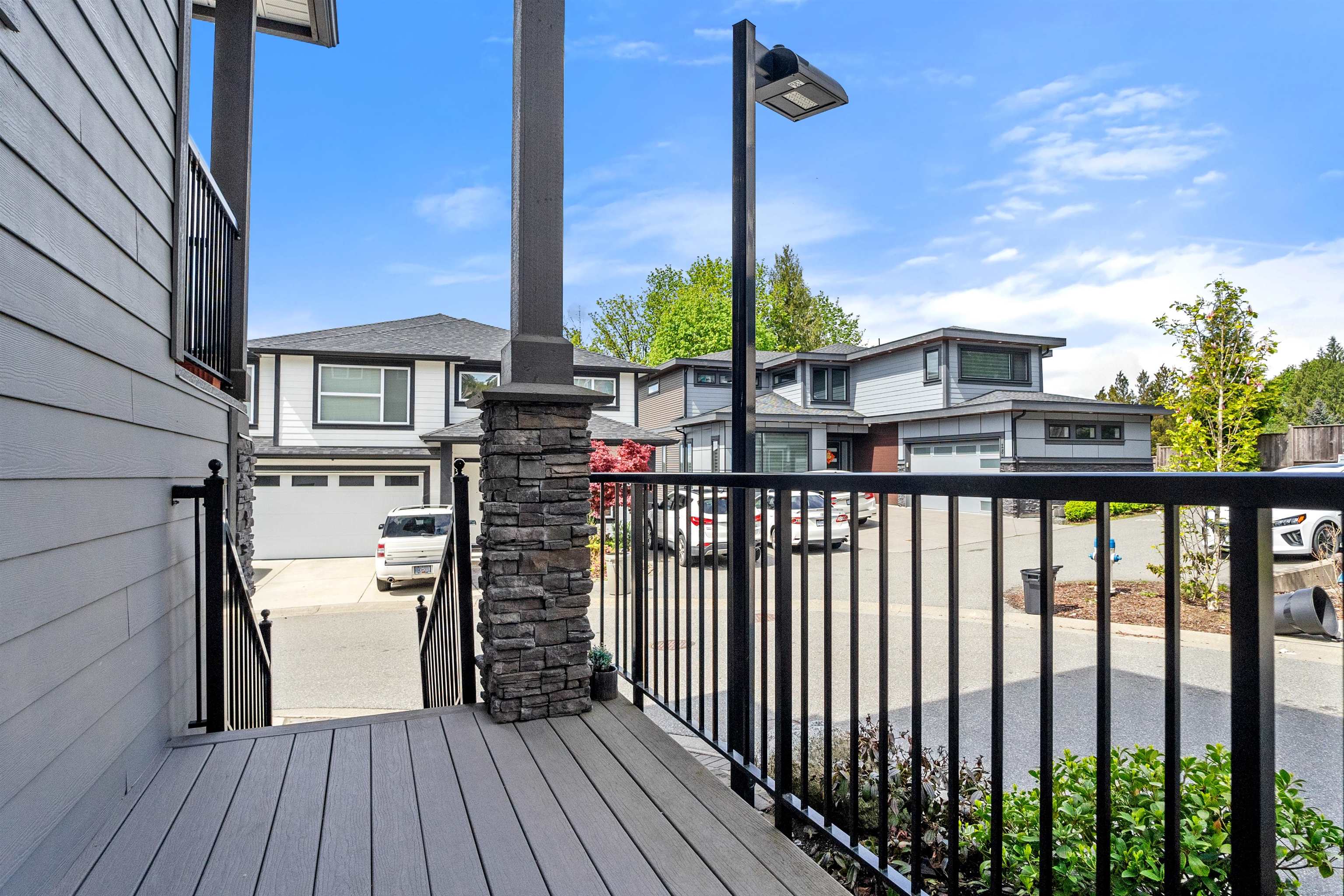 30 4295 Old Clayburn Road, Abbotsford, Abbotsford East, V3G 0G4 34