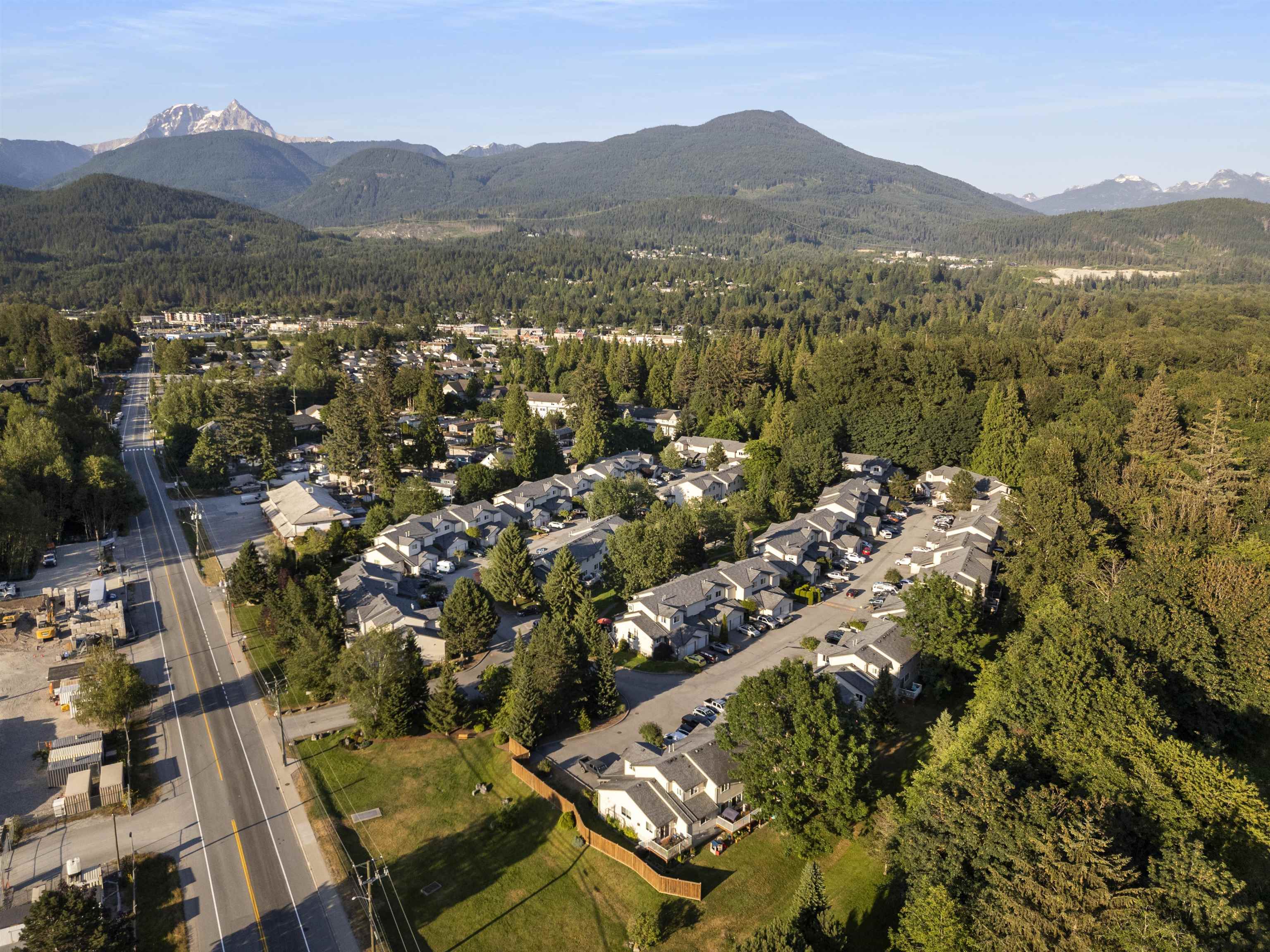 29 39920 Government Road, Squamish, Garibaldi Estates, V8B 0G5 38