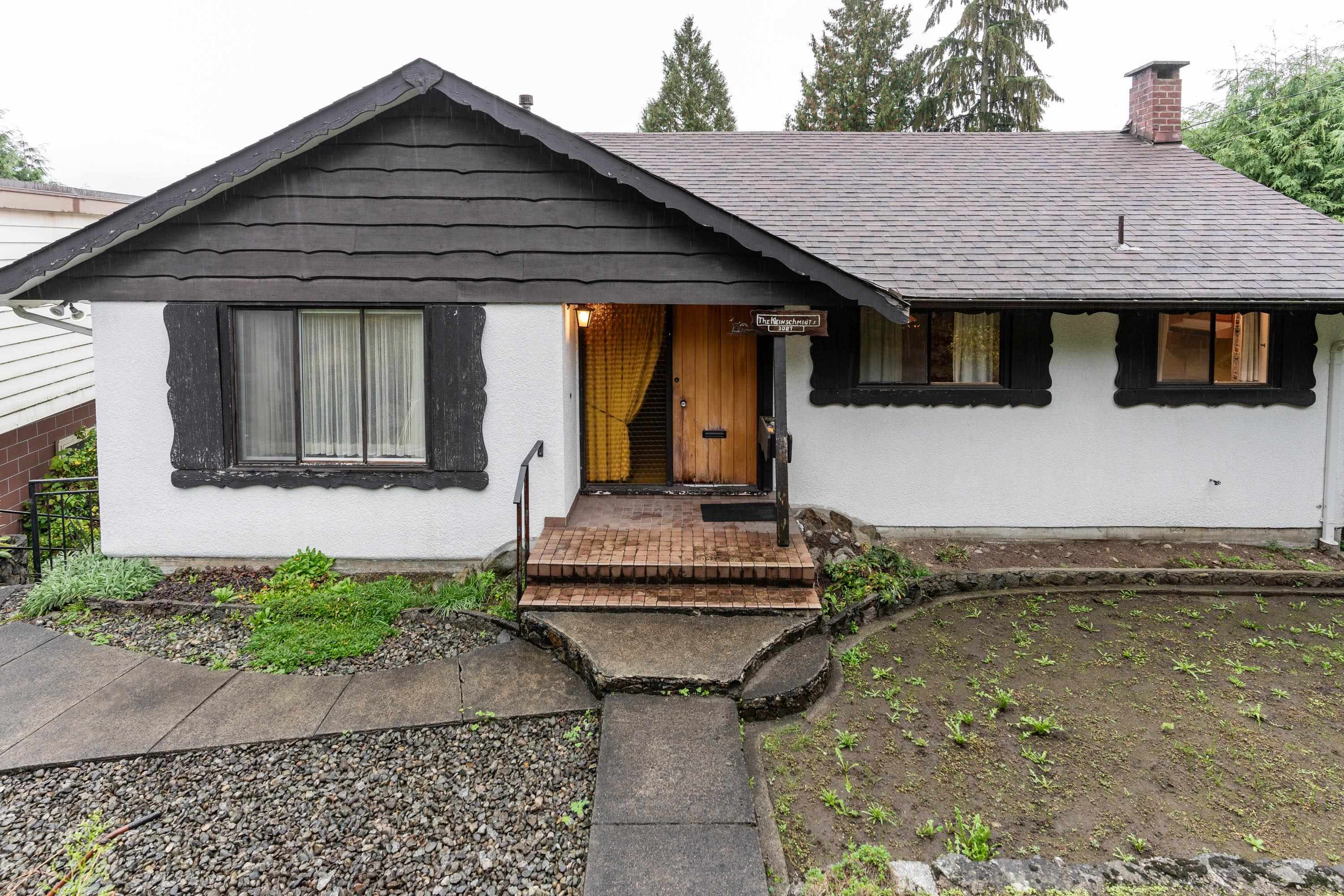 3089 Lazy A Street, Coquitlam, Ranch Park, V3C 3N8 2