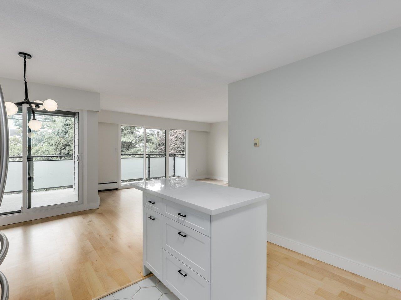 307 2255 York Avenue, Vancouver, Kitsilano, V6K 1C5 4