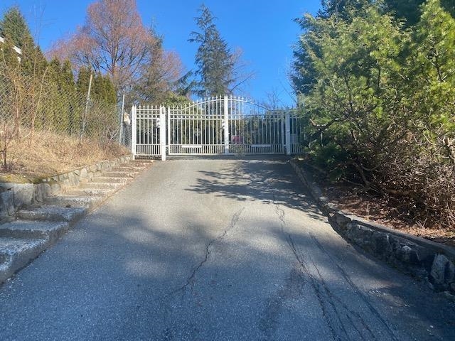Listing image of 1181 CHARTWELL DRIVE