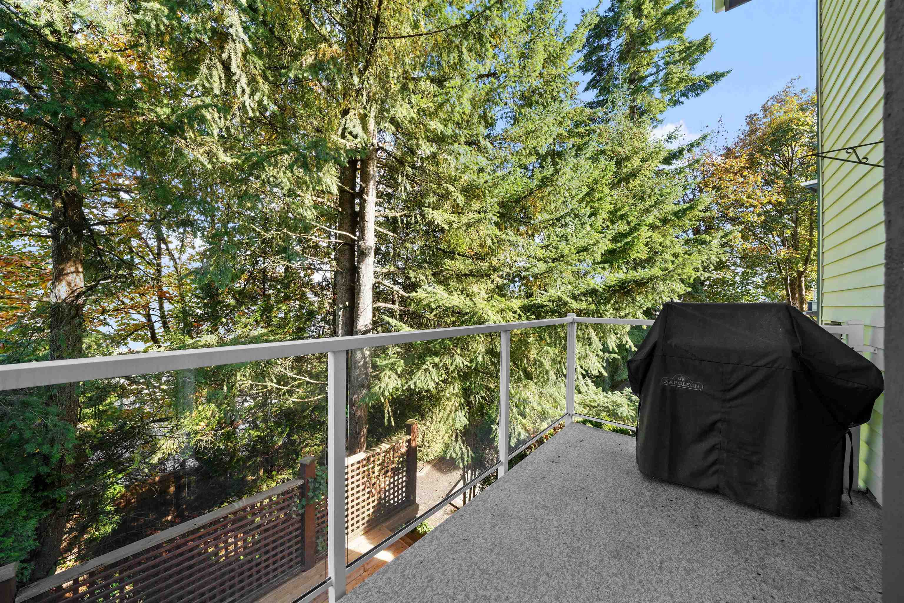 18 1560 Prince Street, Port Moody, College Park PM, V3H 3W8 14