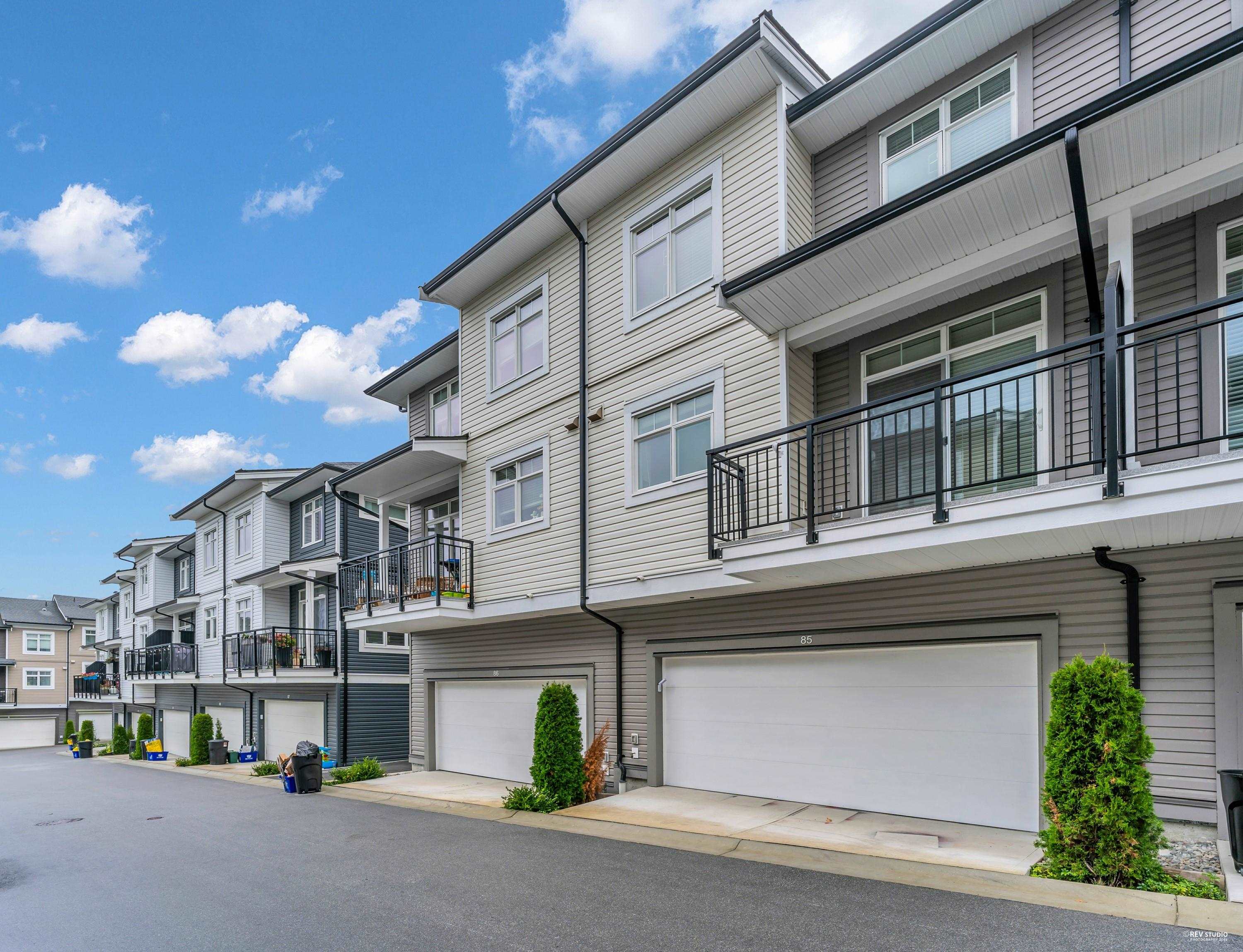 85 2070 Oak Meadows Drive, Surrey, Grandview Surrey, V3Z 1J1 2