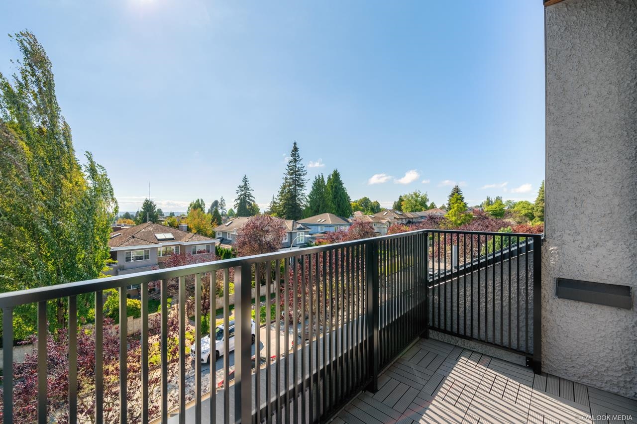 7357 Oak Street, Vancouver, Marpole, V0V 0V0 17