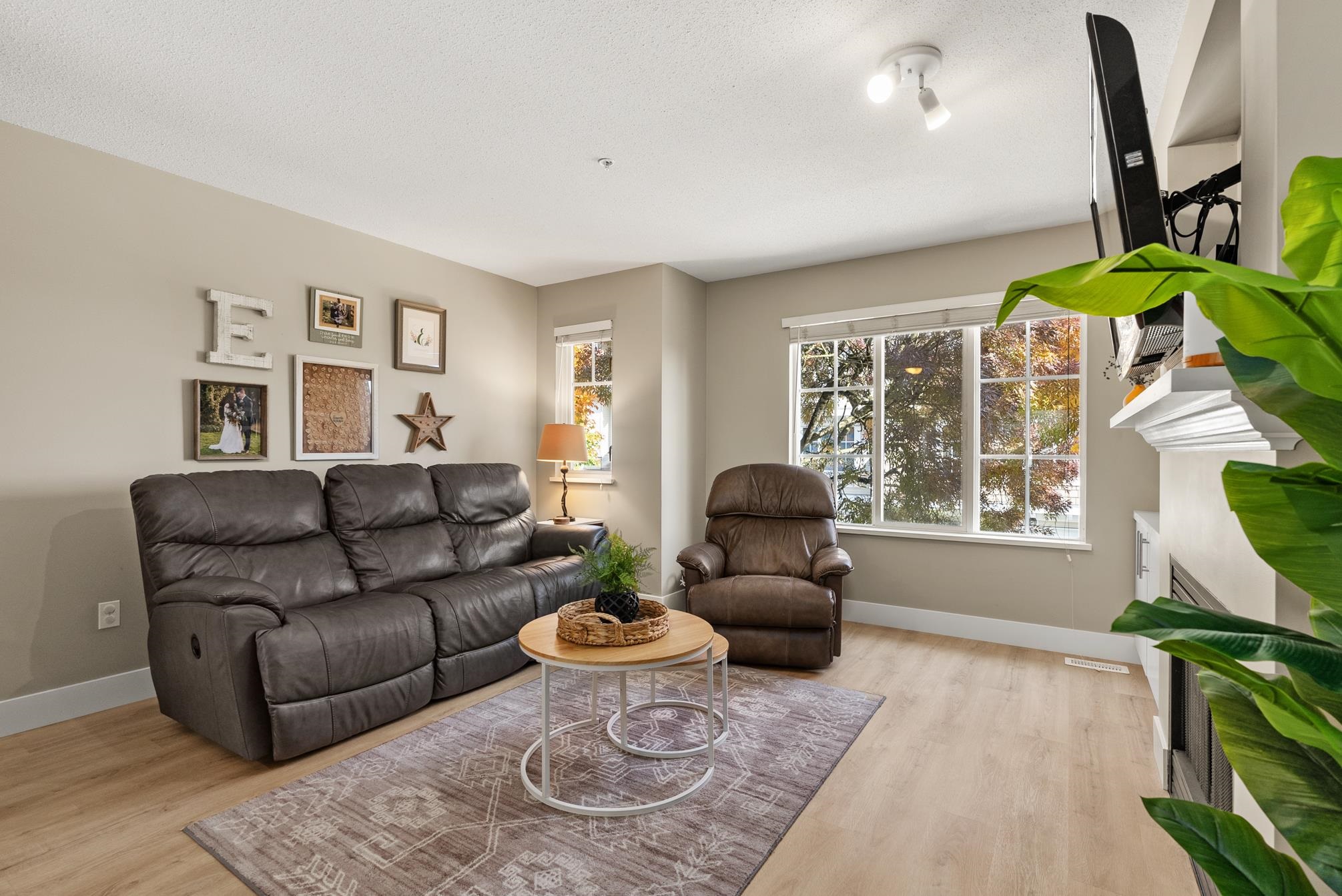 38 20560 66th Avenue, Langley, Willoughby Heights, V2Y 2Y8 19