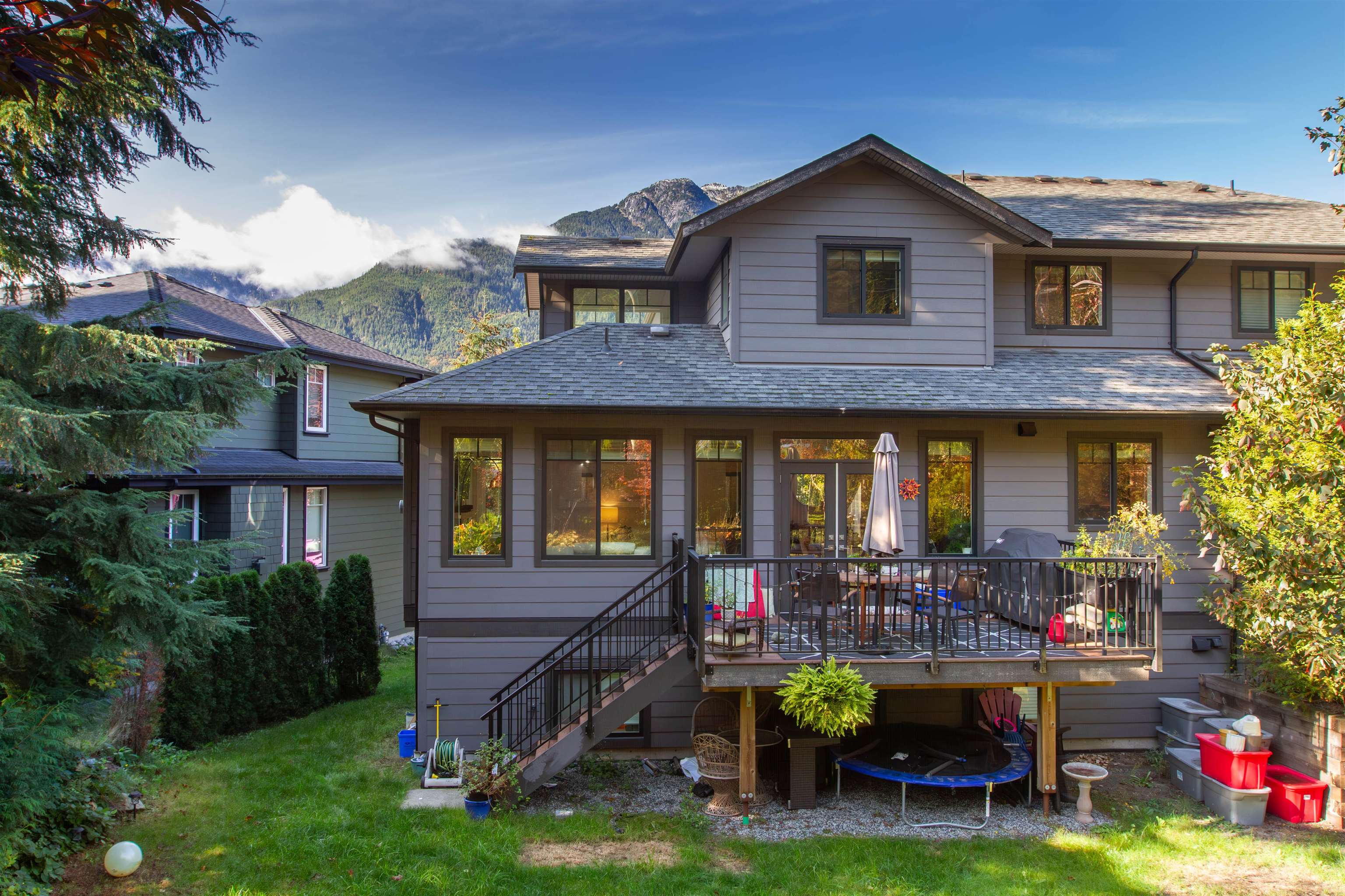 41740 Honey Lane, Squamish, Brackendale, V0N 1H0 1