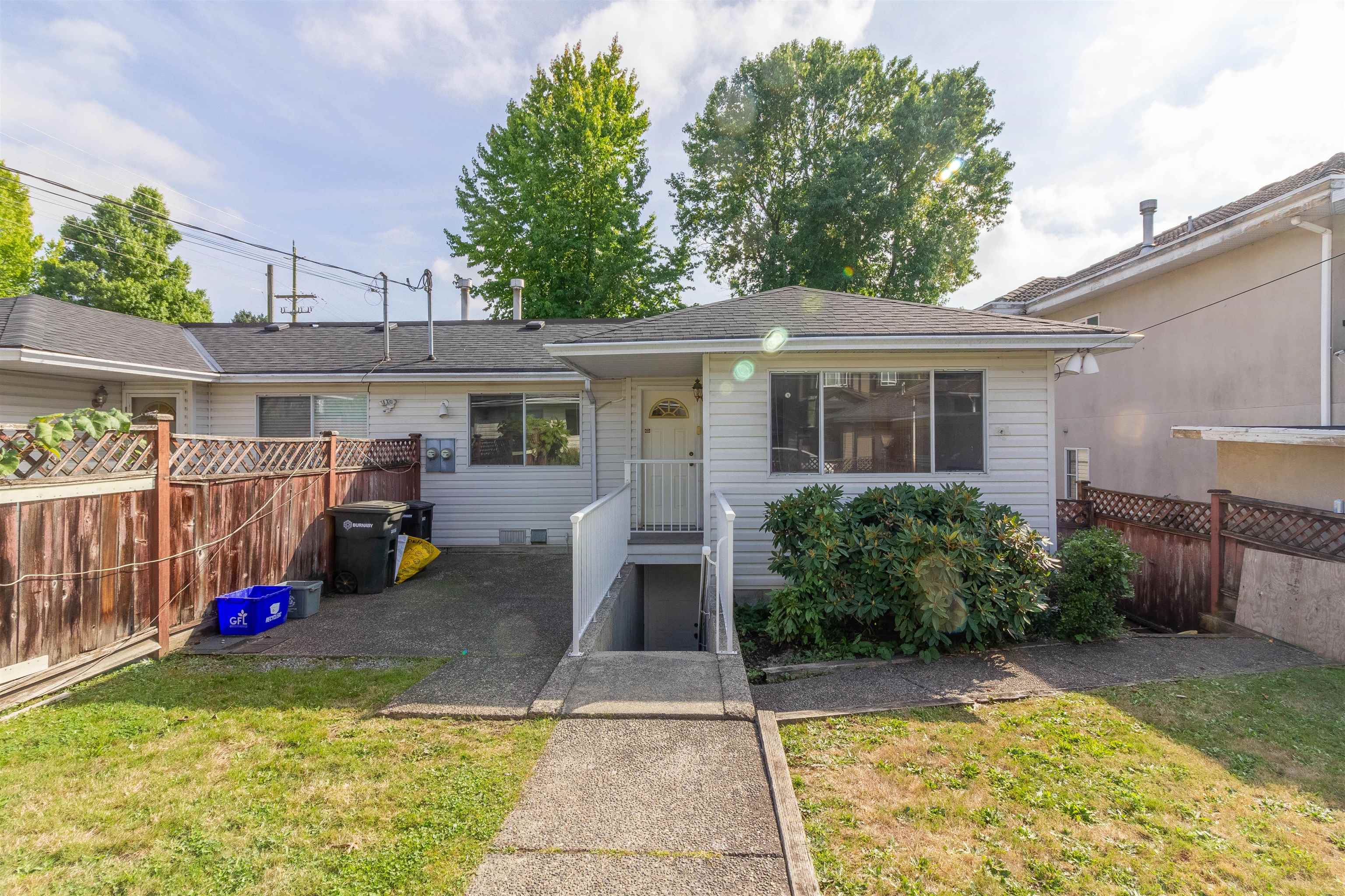 3797 Parker Street, Burnaby, Willingdon Heights, V5C 3B3 26