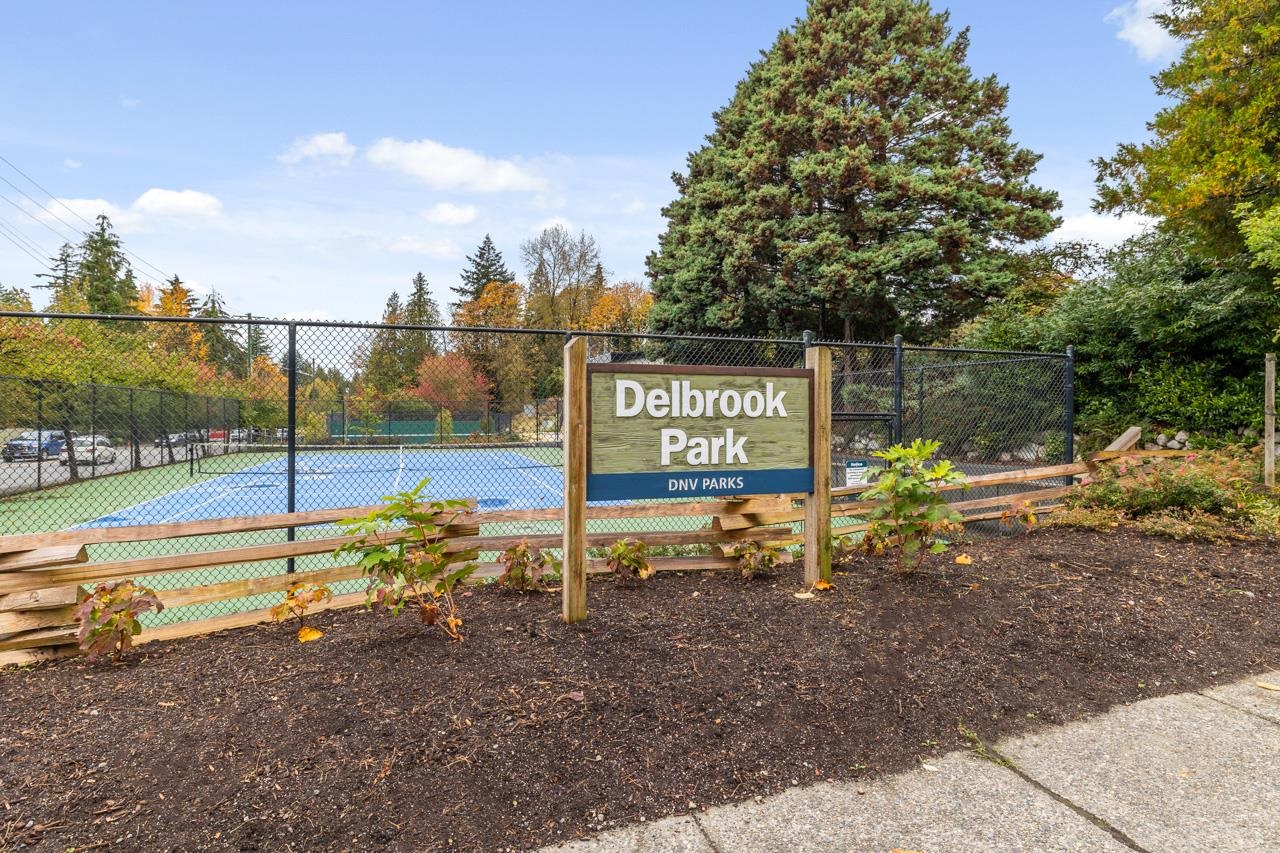 403 678 W Queens Road, North Vancouver, Delbrook, V7N 2L3 31