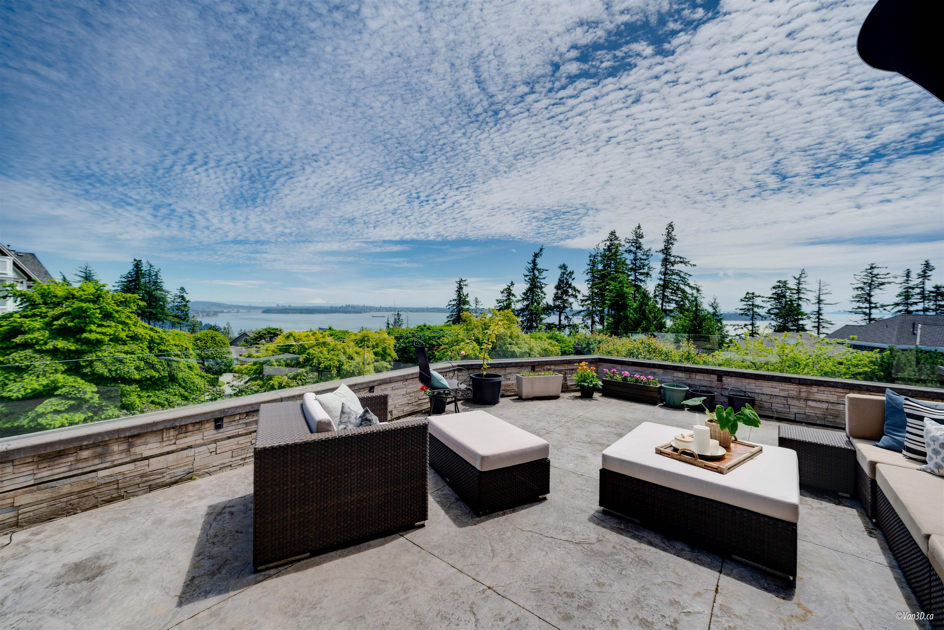 5401 W Vista Court, West Vancouver, Upper Caulfeild, V7W 3G8 1