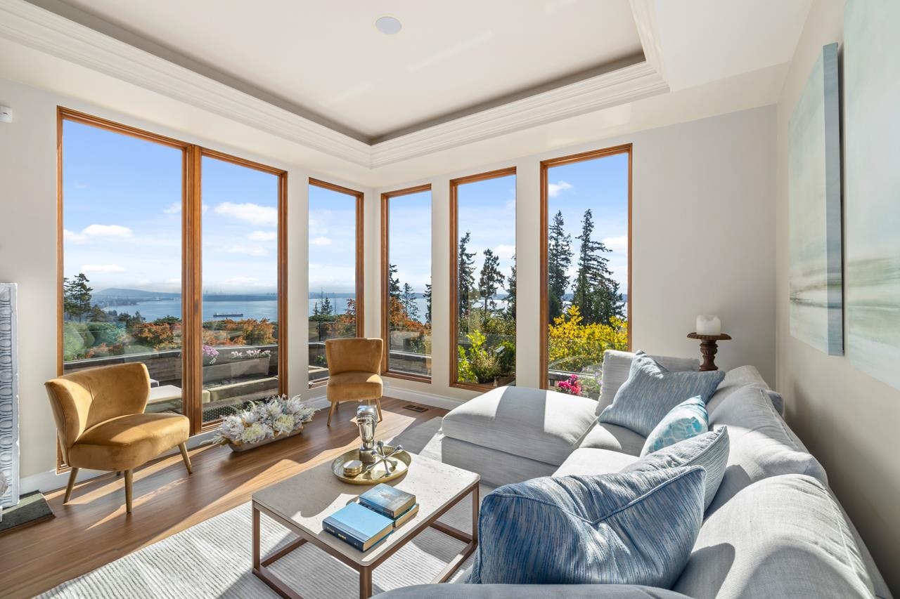 5401 W Vista Court, West Vancouver, Upper Caulfeild, V7W 3G8 7