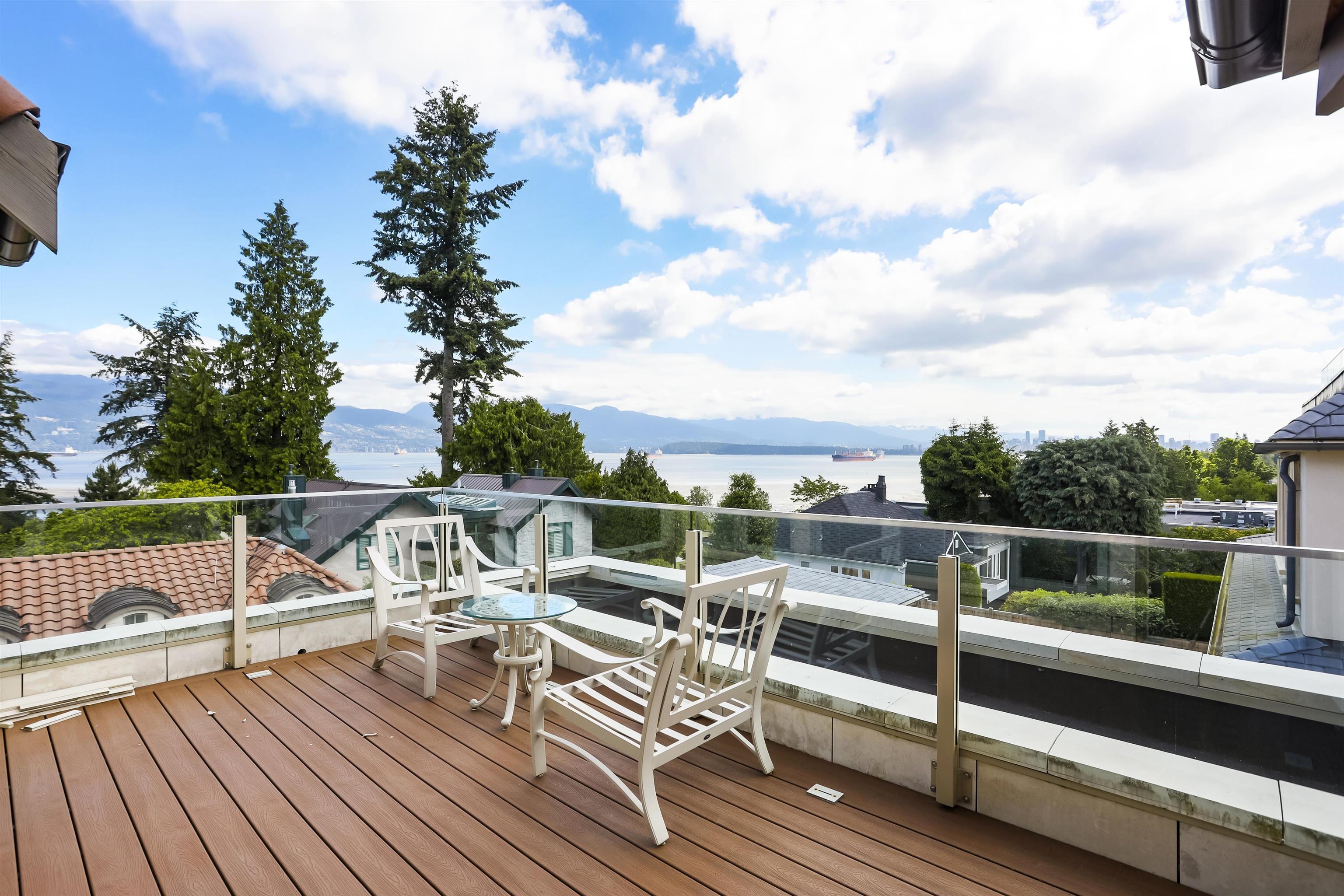 4651 Simpson Avenue, Vancouver, Point Grey, V6R 1C2 32