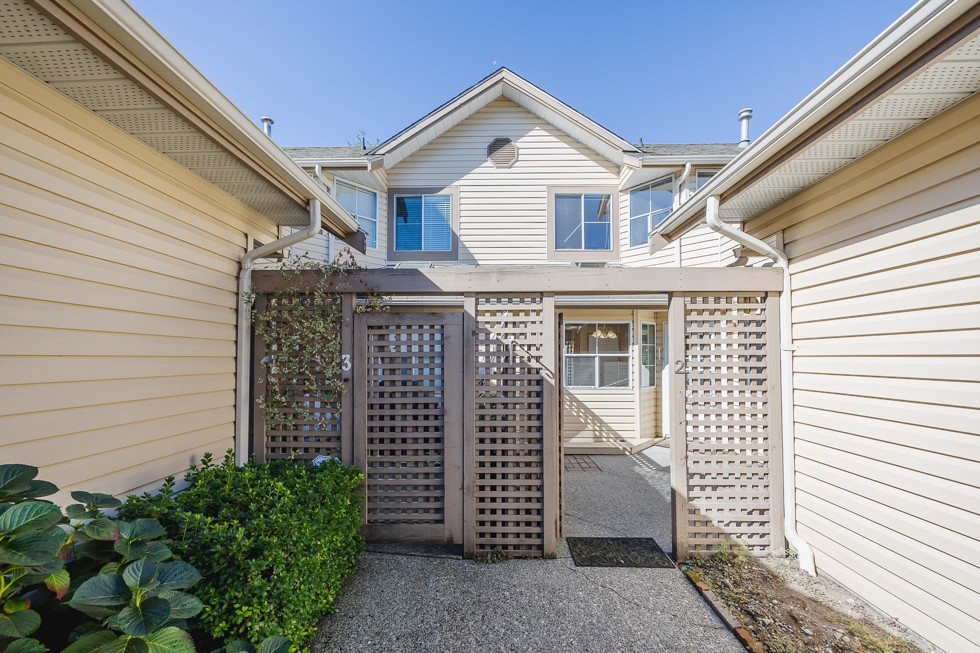 2 6140 192 Street, Surrey, Cloverdale BC, V3S 7V7 1