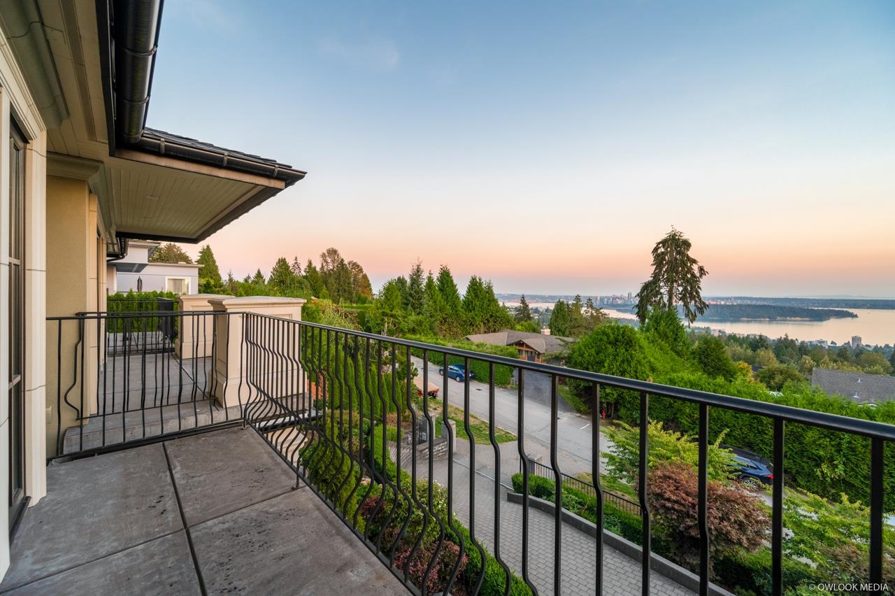 1485 Camelot Road, West Vancouver, Chartwell, V7S 2L9 35