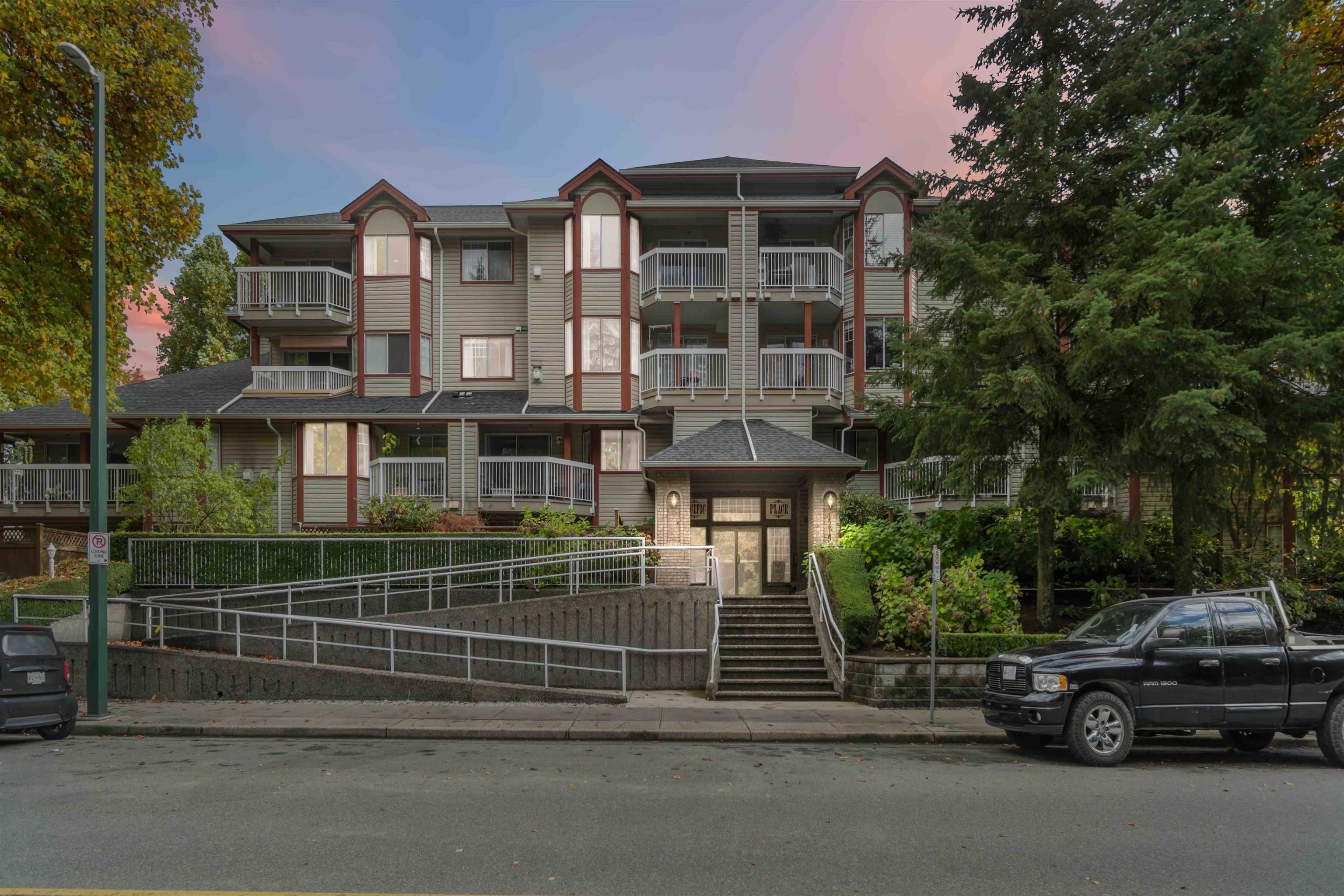 307 1215 Pacific Street, Coquitlam, North Coquitlam, V3B 7M4 23