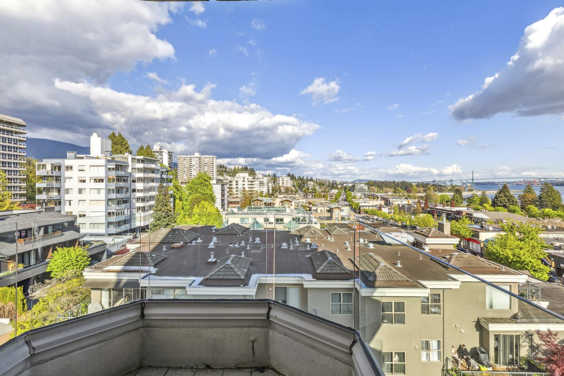 602 570 18th Street, West Vancouver, Ambleside, V7V 3V7 17