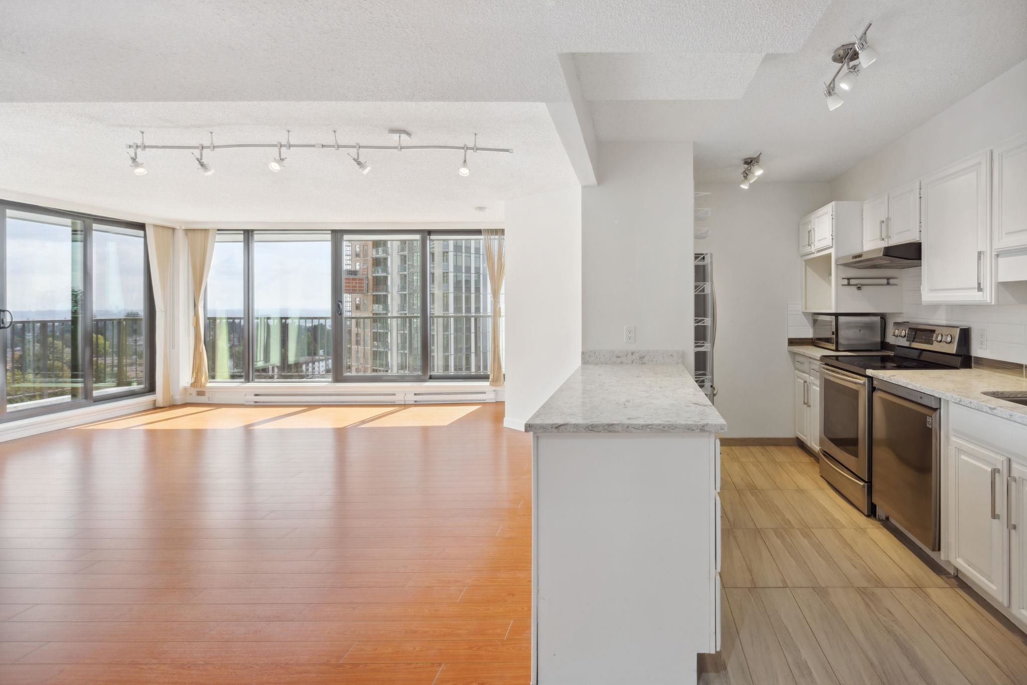 1706 6455 Willingdon Avenue, Burnaby, Metrotown, V5H 4E4 1