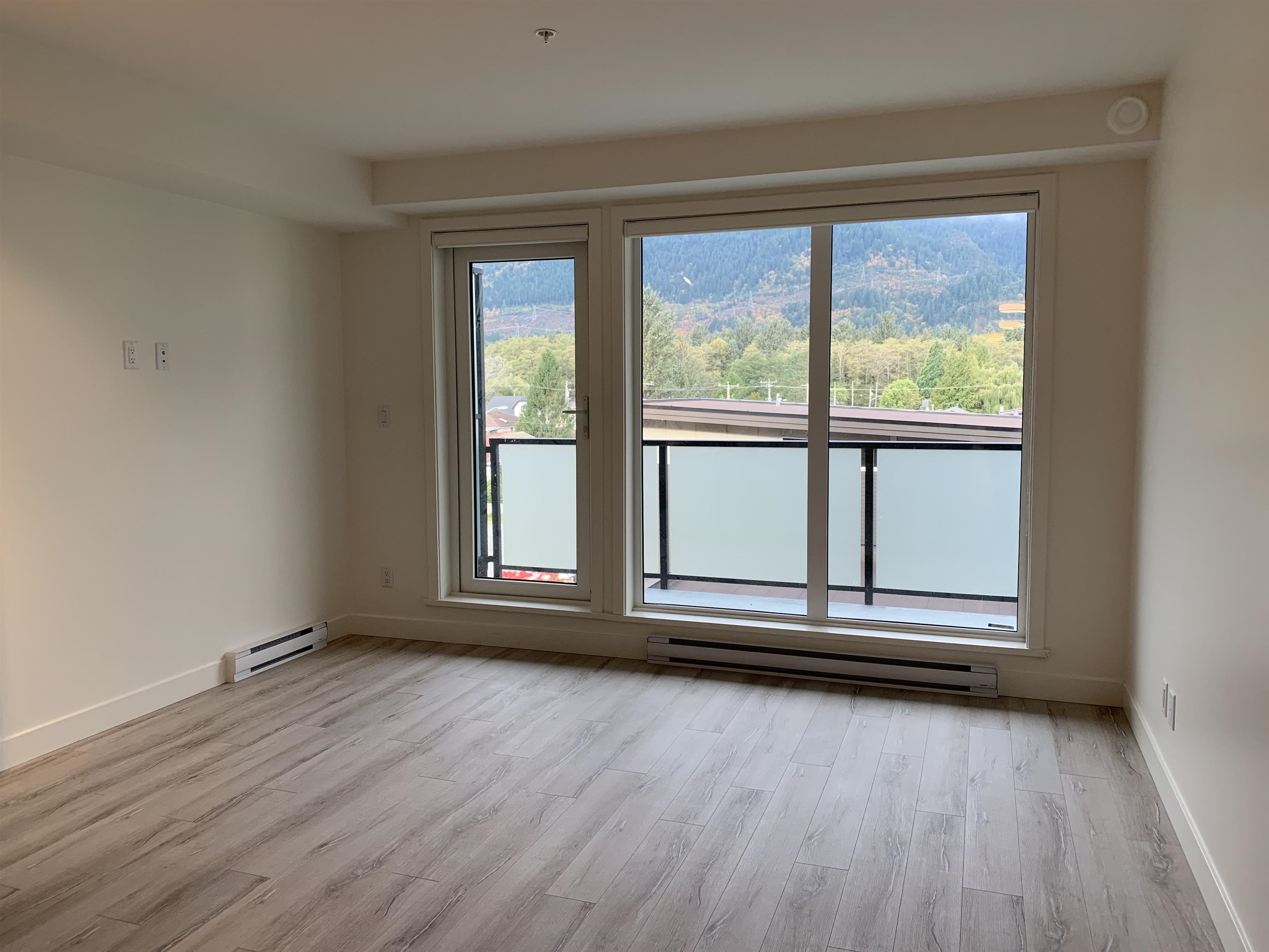 405 38013 Third Avenue, Squamish, Downtown SQ, V8B 0Z8 27