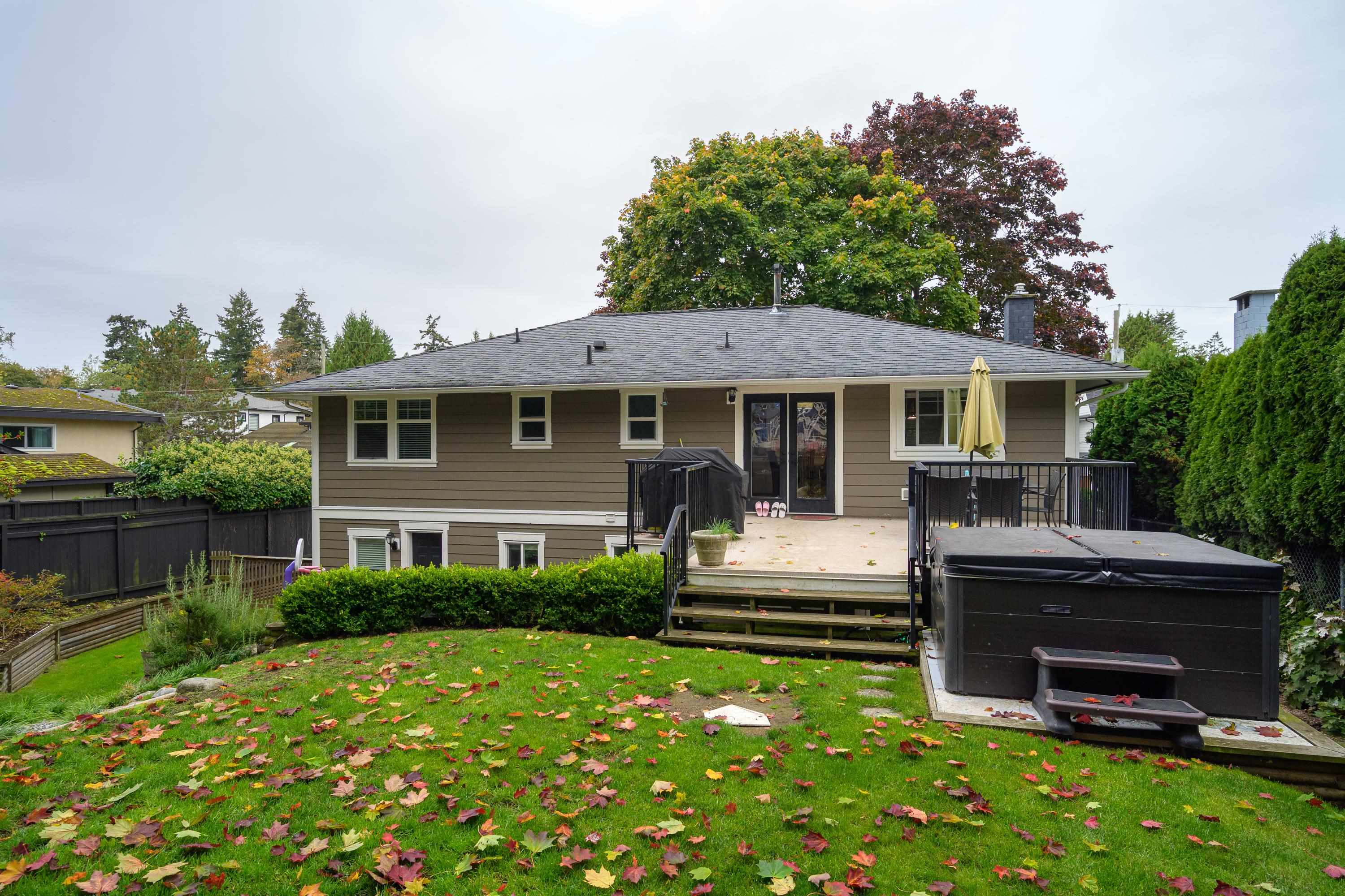 250 54a Street, Delta, Pebble Hill, V4M 3J3 23