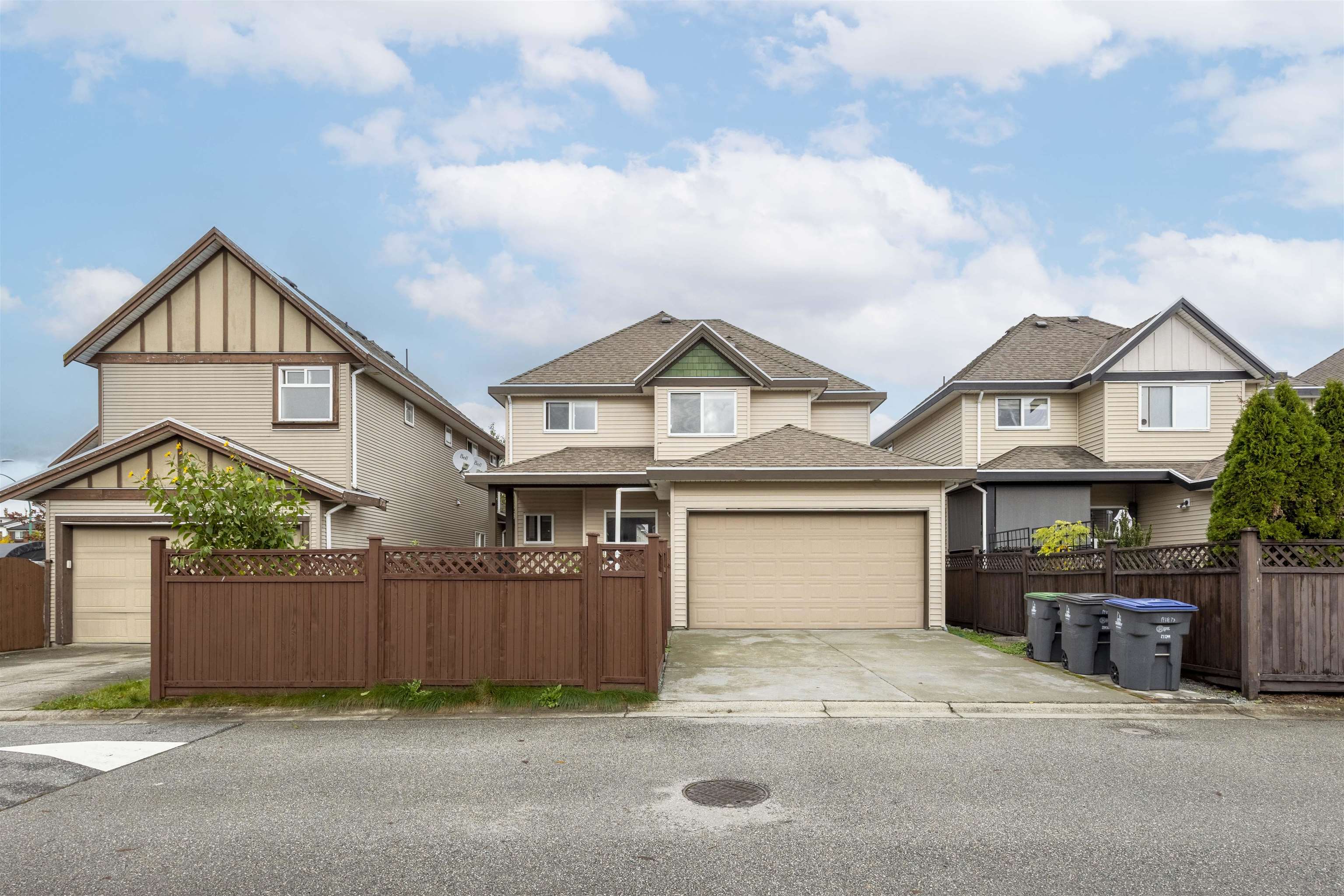 19318 73 Avenue, Surrey, Clayton, V4N 5Y1 3