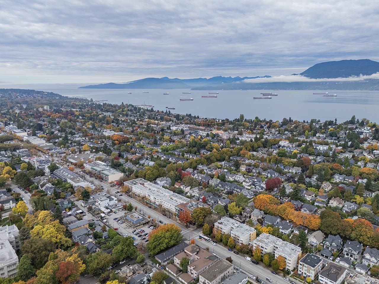 216 2545 W Broadway, Vancouver, Kitsilano, V6K 2E9 27