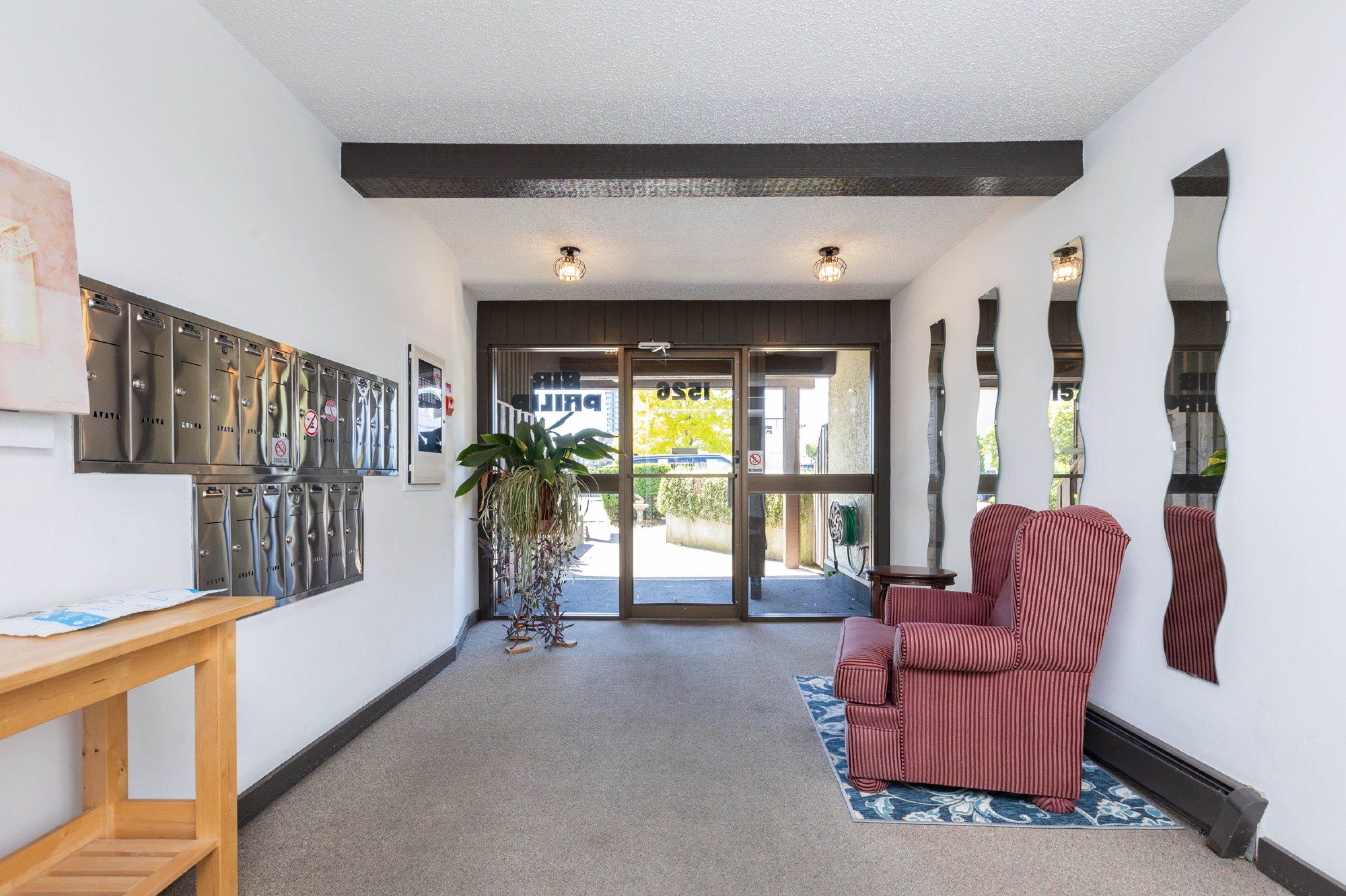 202 1526 George Street, White Rock, White Rock, V4B 4A5 24