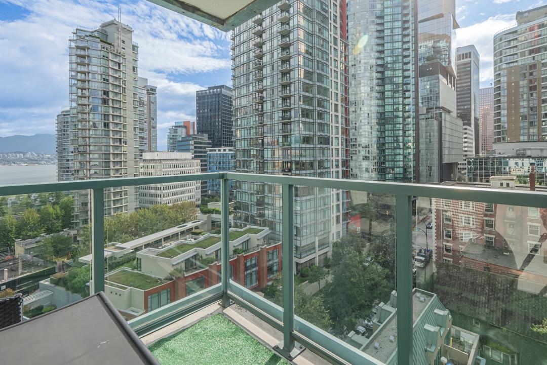 1205 1238 Melville Street, Vancouver, Coal Harbour, V6E 4N2 2