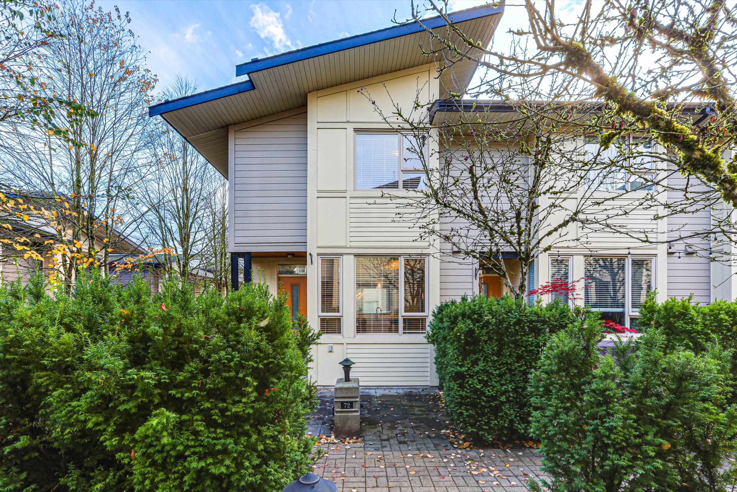 Simon Fraser Univer. Townhouse for sale:  3 bedroom 1,158 sq.ft. (Listed 2024-11-05)