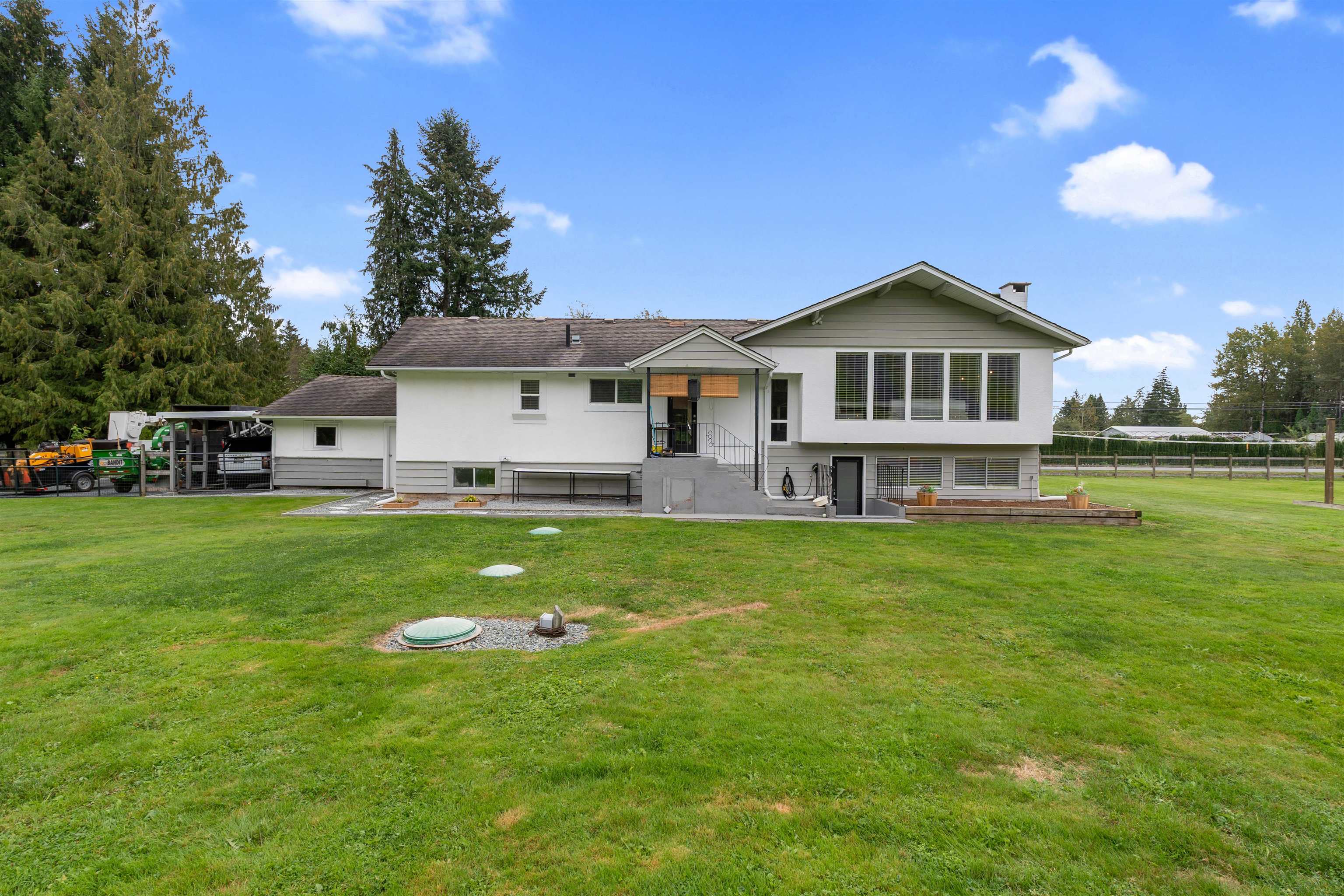 12107 252 Street, Maple Ridge, Websters Corners, V4R 1G1 1