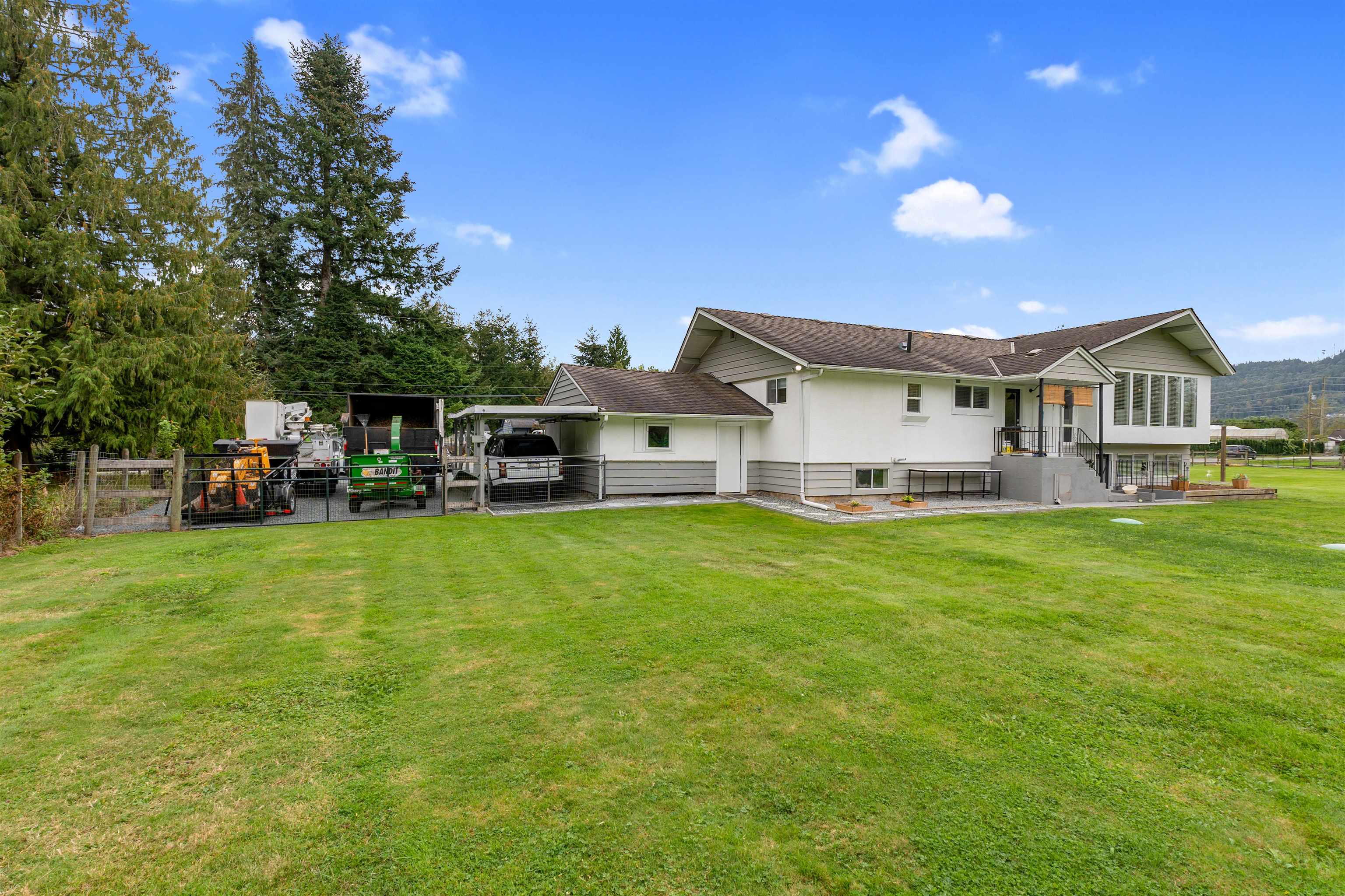 12107 252 Street, Maple Ridge, Websters Corners, V4R 1G1 5