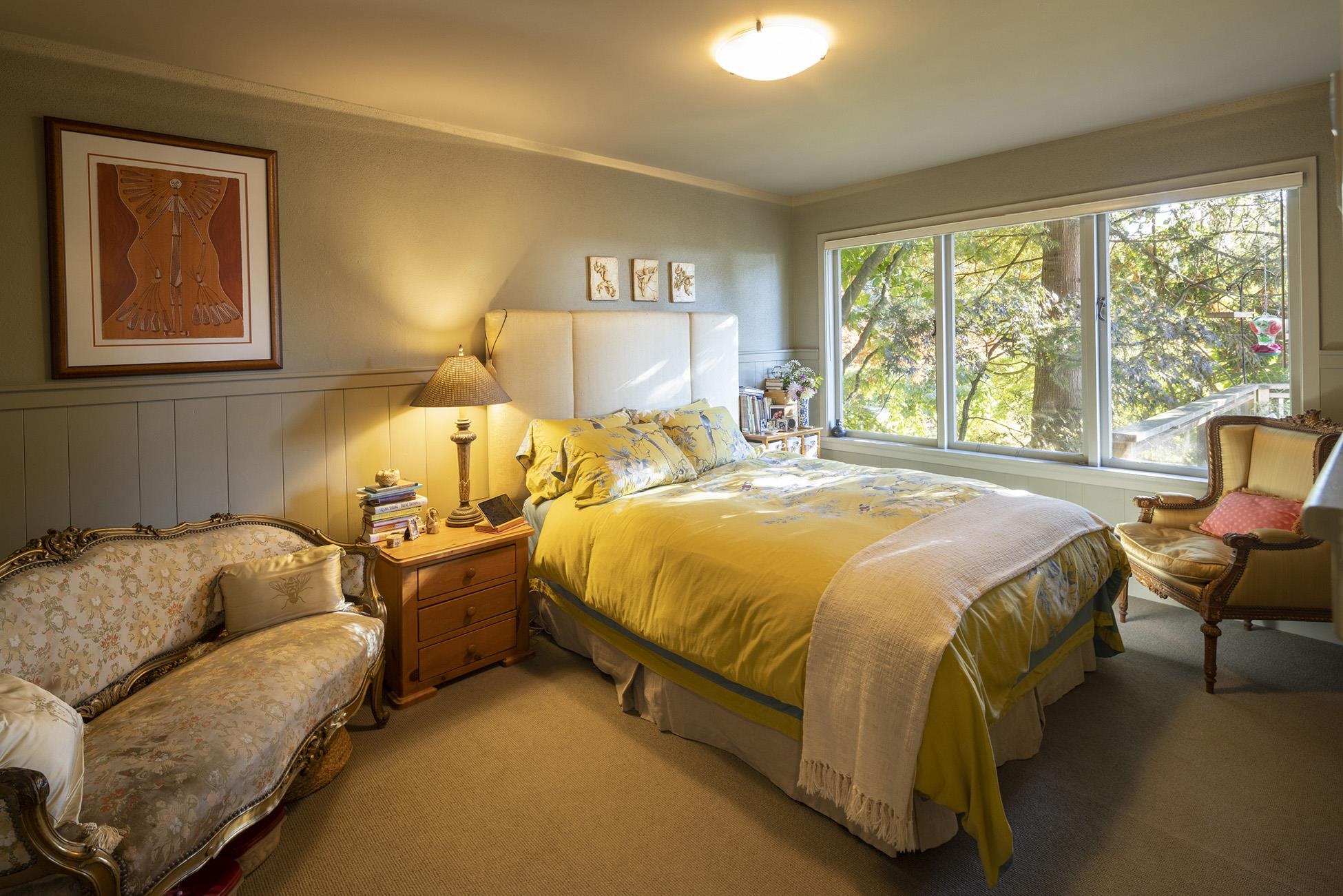 Listing image of 3095 MATHERS AVENUE