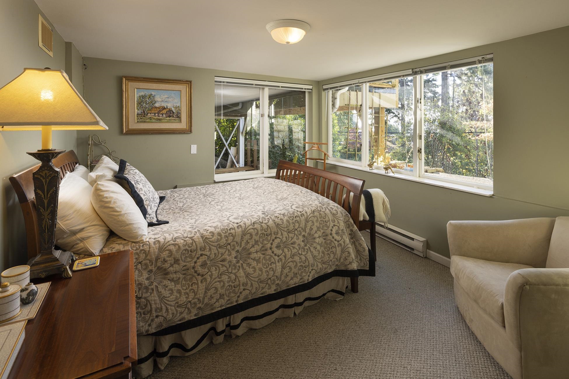 Listing image of 3095 MATHERS AVENUE