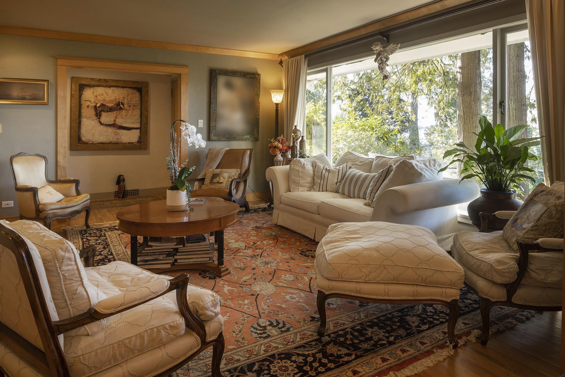 Listing image of 3095 MATHERS AVENUE