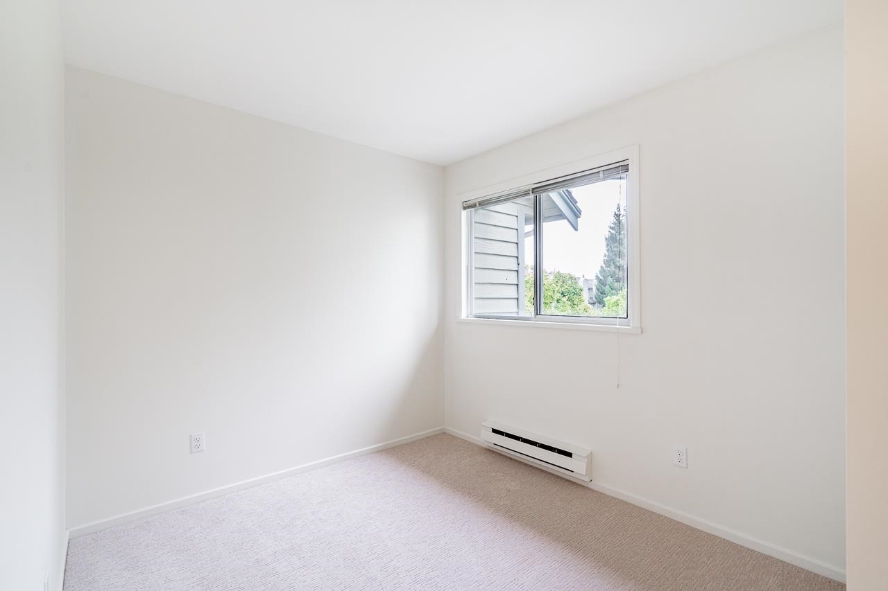 8 7140 Barnet Road, Burnaby, Westridge BN, V5A 4S5 33