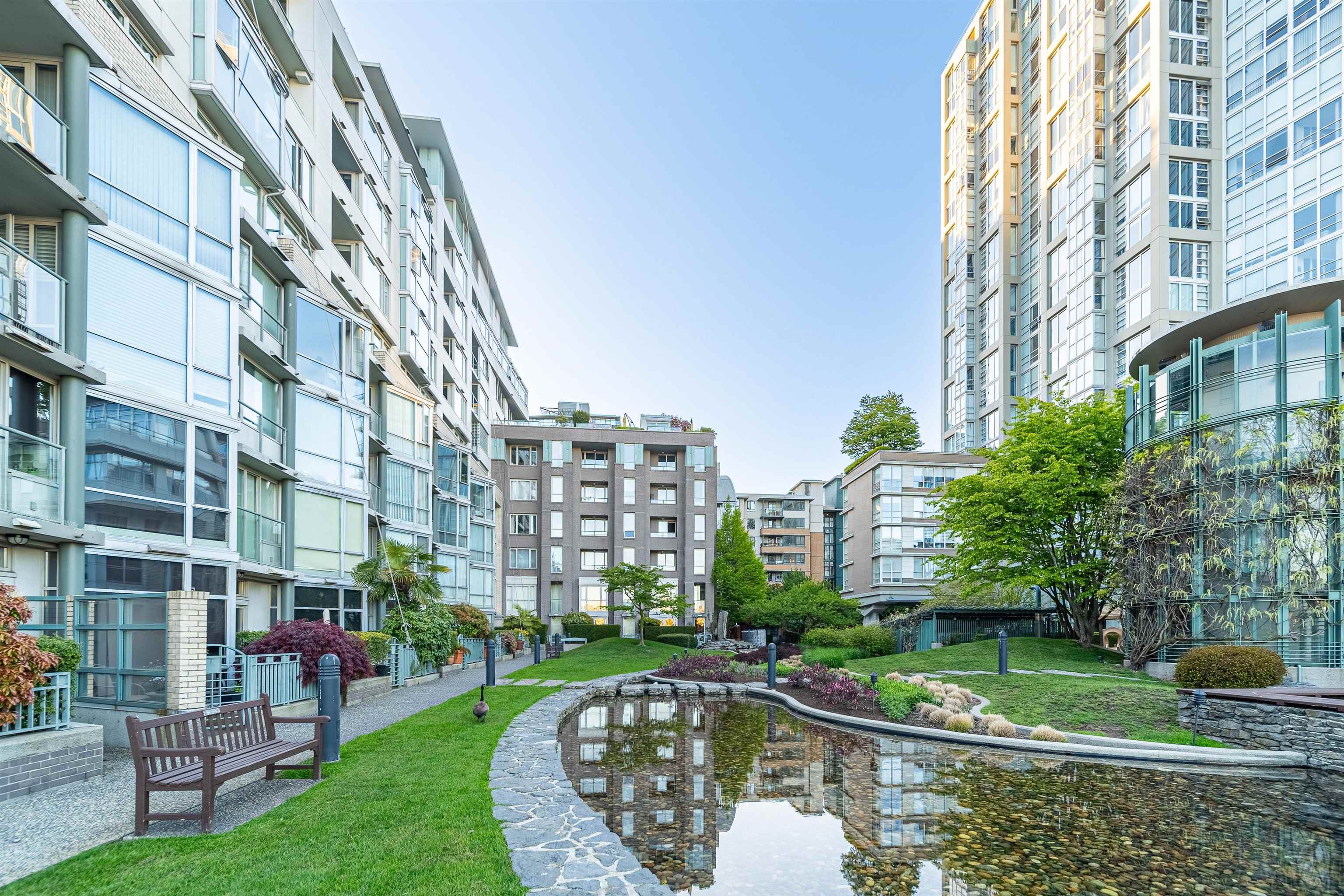 906 1288 Marinaside Crescent, Vancouver, Yaletown, V6Z 2W5 1