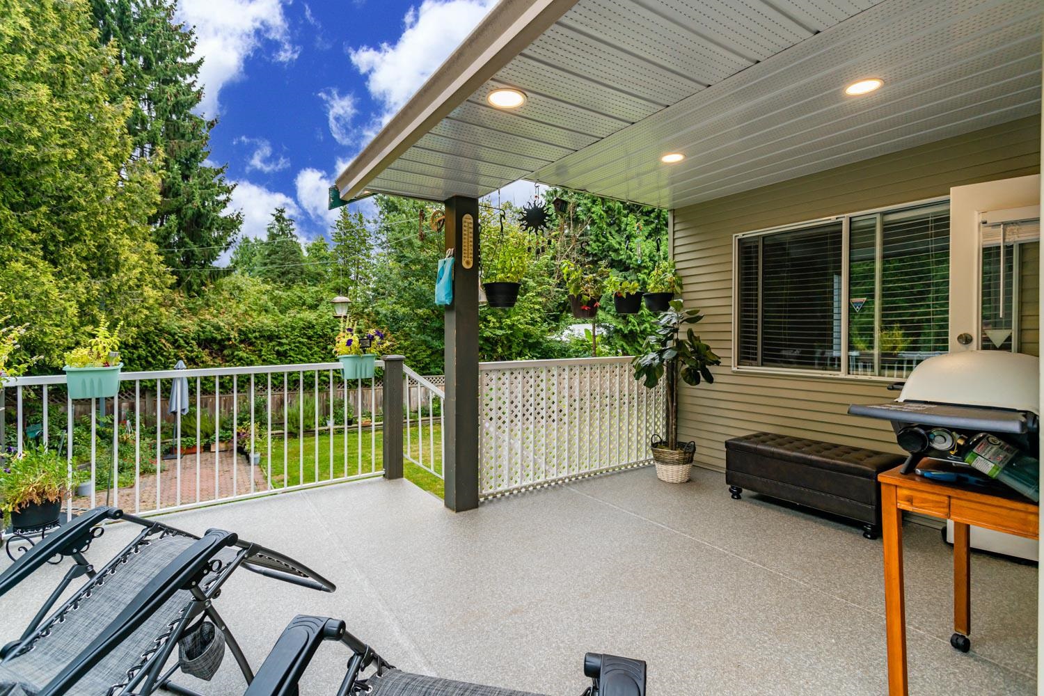 21209 Dewdney Trunk Road, Maple Ridge, Northwest Maple Ridge, V2X 3G1 17