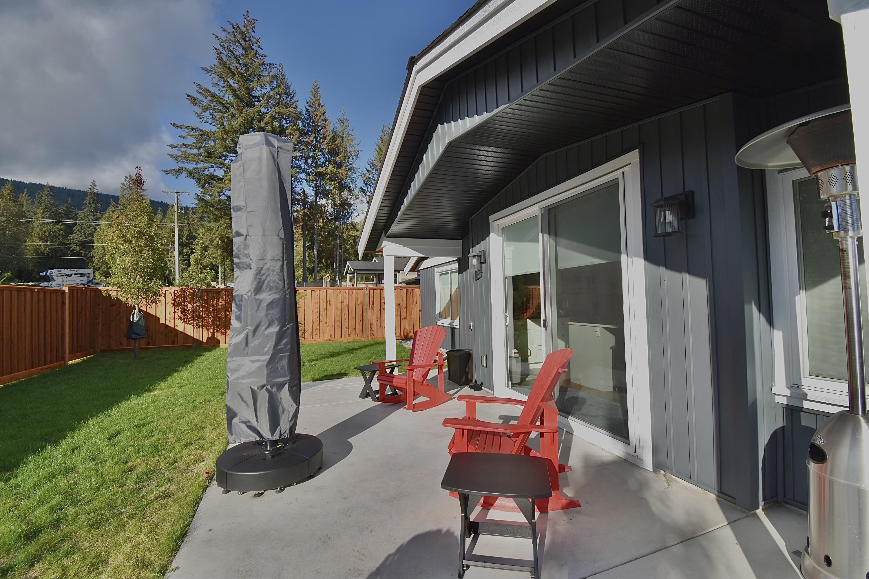 1072 74 Celia Crescent, Gibsons, Gibsons & Area, V0N 1V7 21