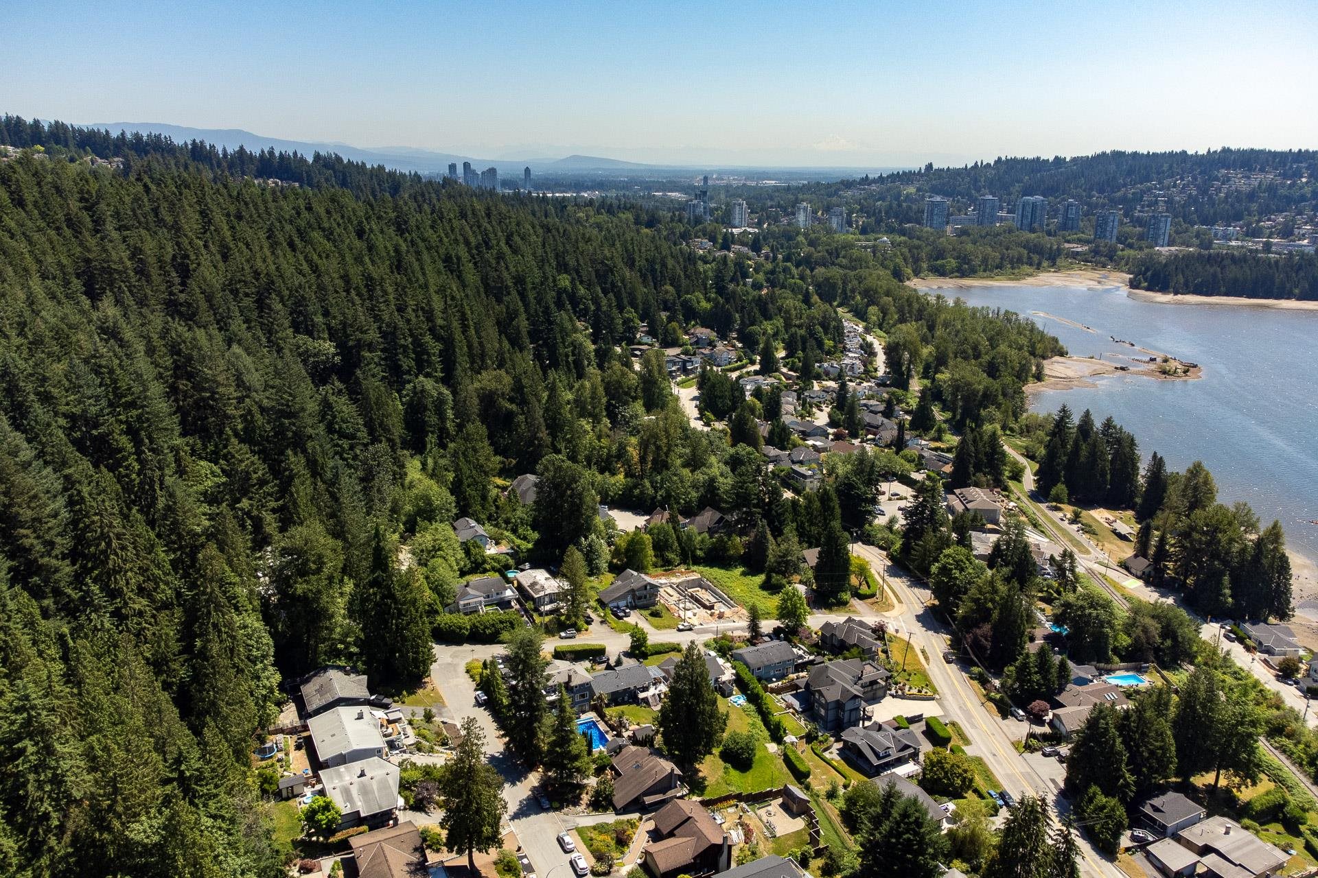 Lot 2 622 Foresthill Place, Port Moody, North Shore Pt Moody, V3H 4B7 11