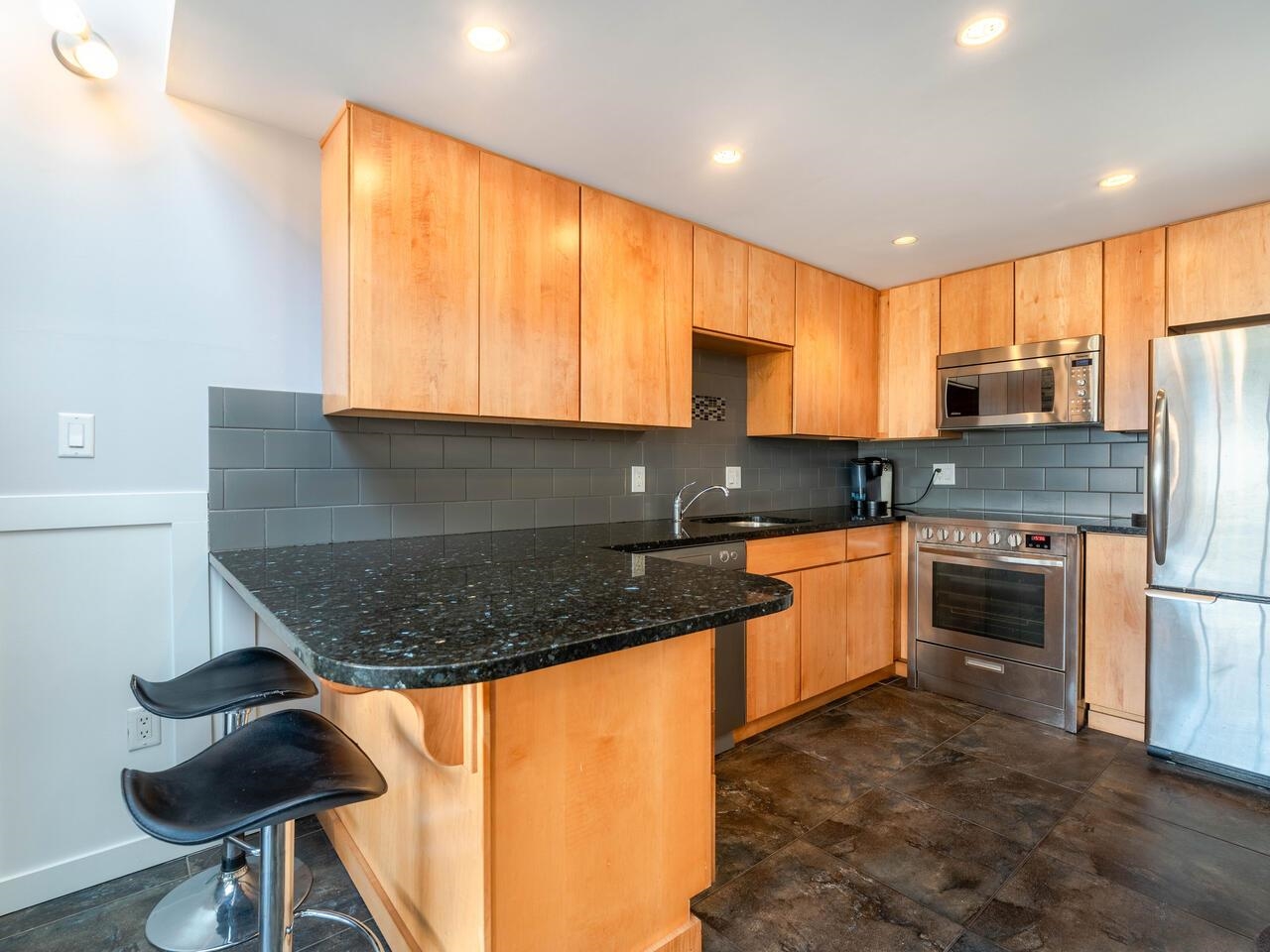 Ph 3 2057 W 3rd Avenue, Vancouver, Kitsilano, V6J 1L5 8