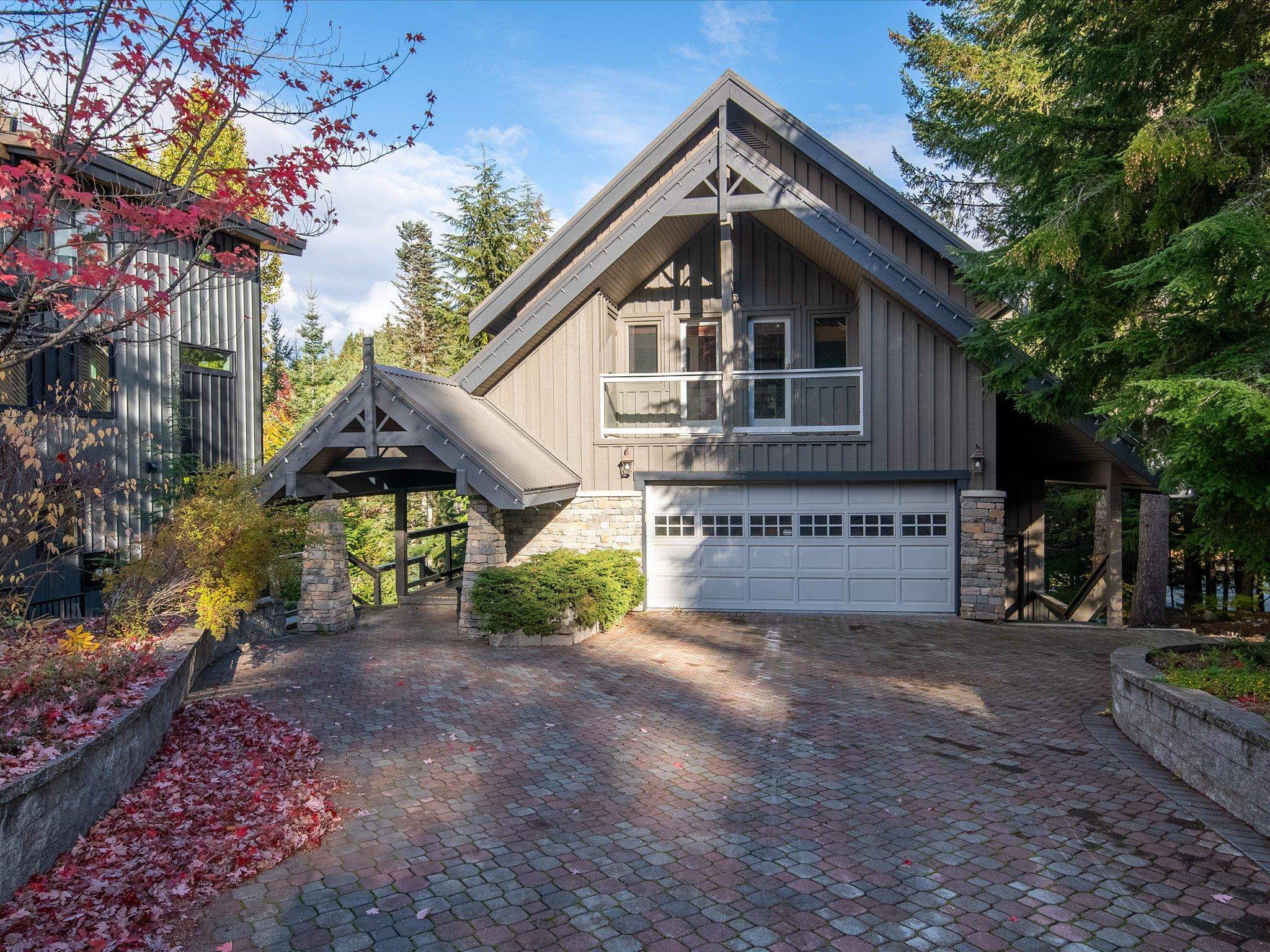 6252 Palmer Drive, Whistler, Whistler Cay Heights, V8E 0C7 38