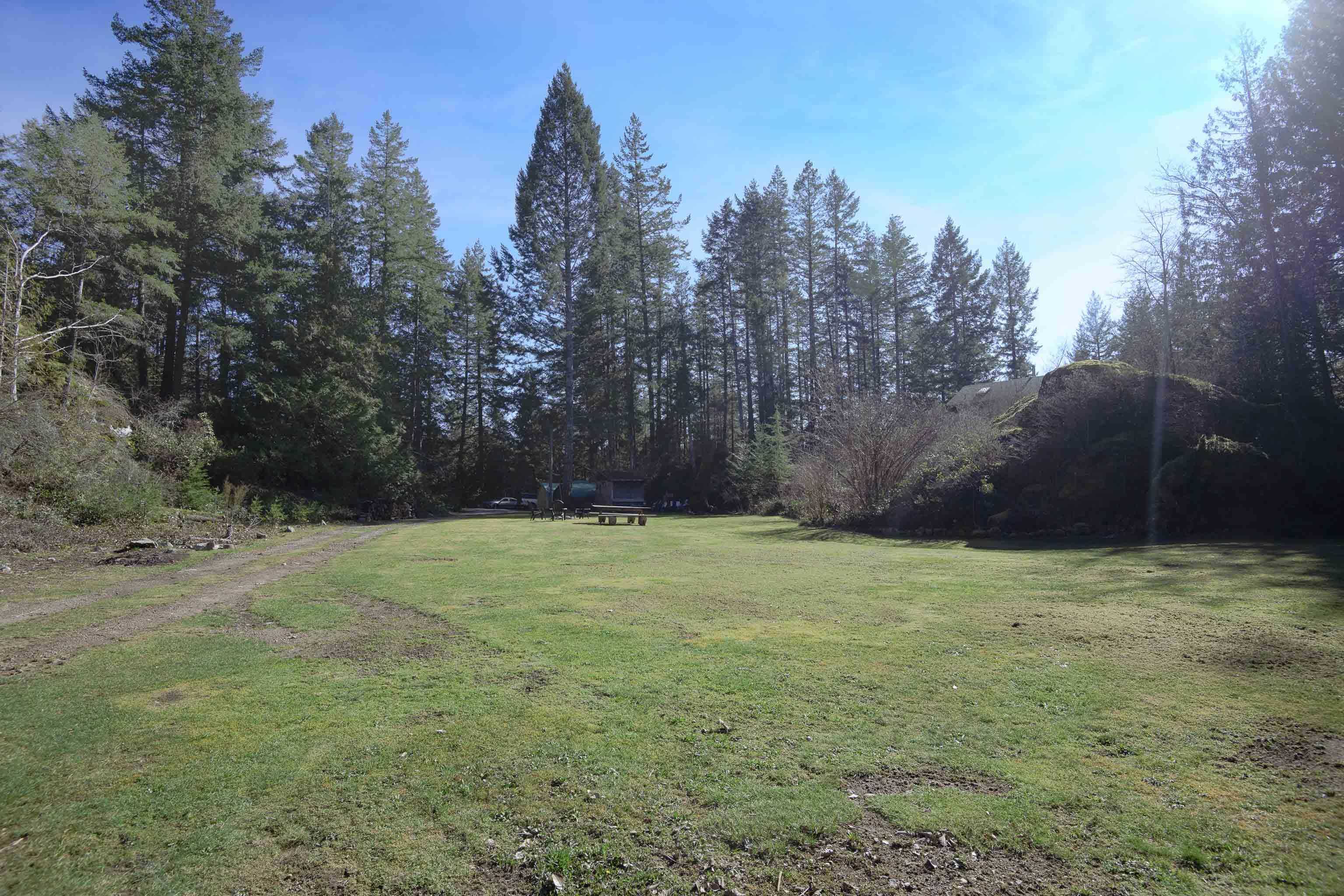 5887 Brooks Road, Halfmoon Bay, Halfmn Bay Secret Cv Redroofs, V7Z 1G7 4