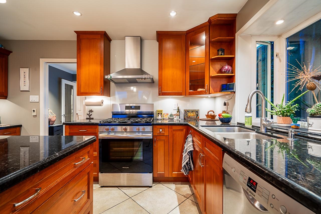 Listing image of 1358 E 14TH STREET
