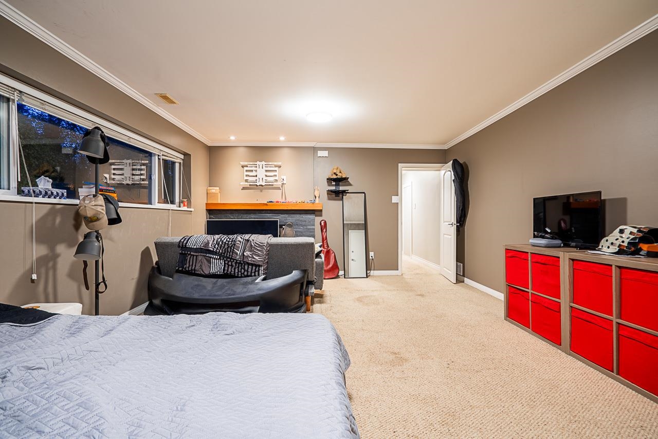 Listing image of 1358 E 14TH STREET