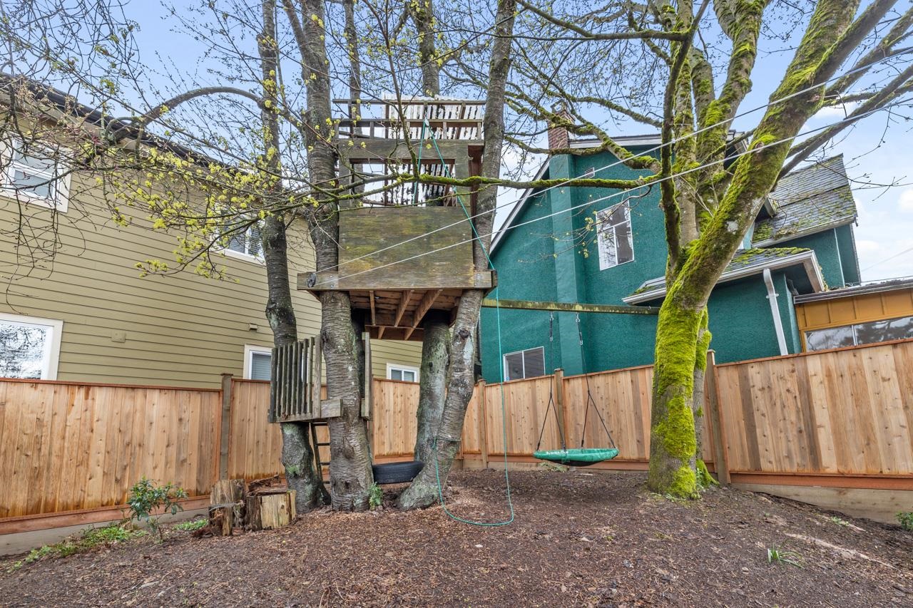 3018 E 29th Avenue, Vancouver, Collingwood VE, V5R 1W1 28