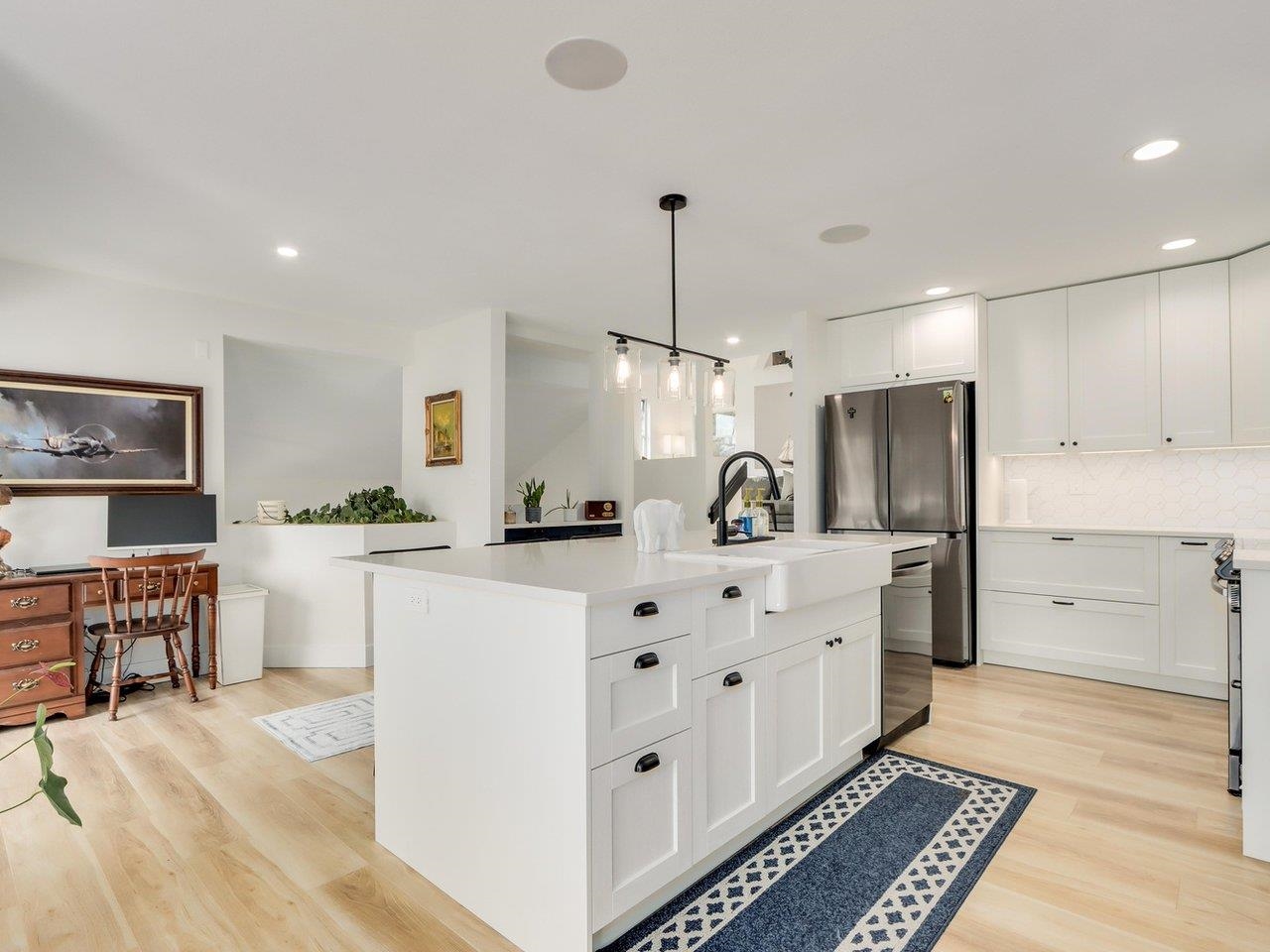 Listing image of 1 1900 INDIAN RIVER CRESCENT