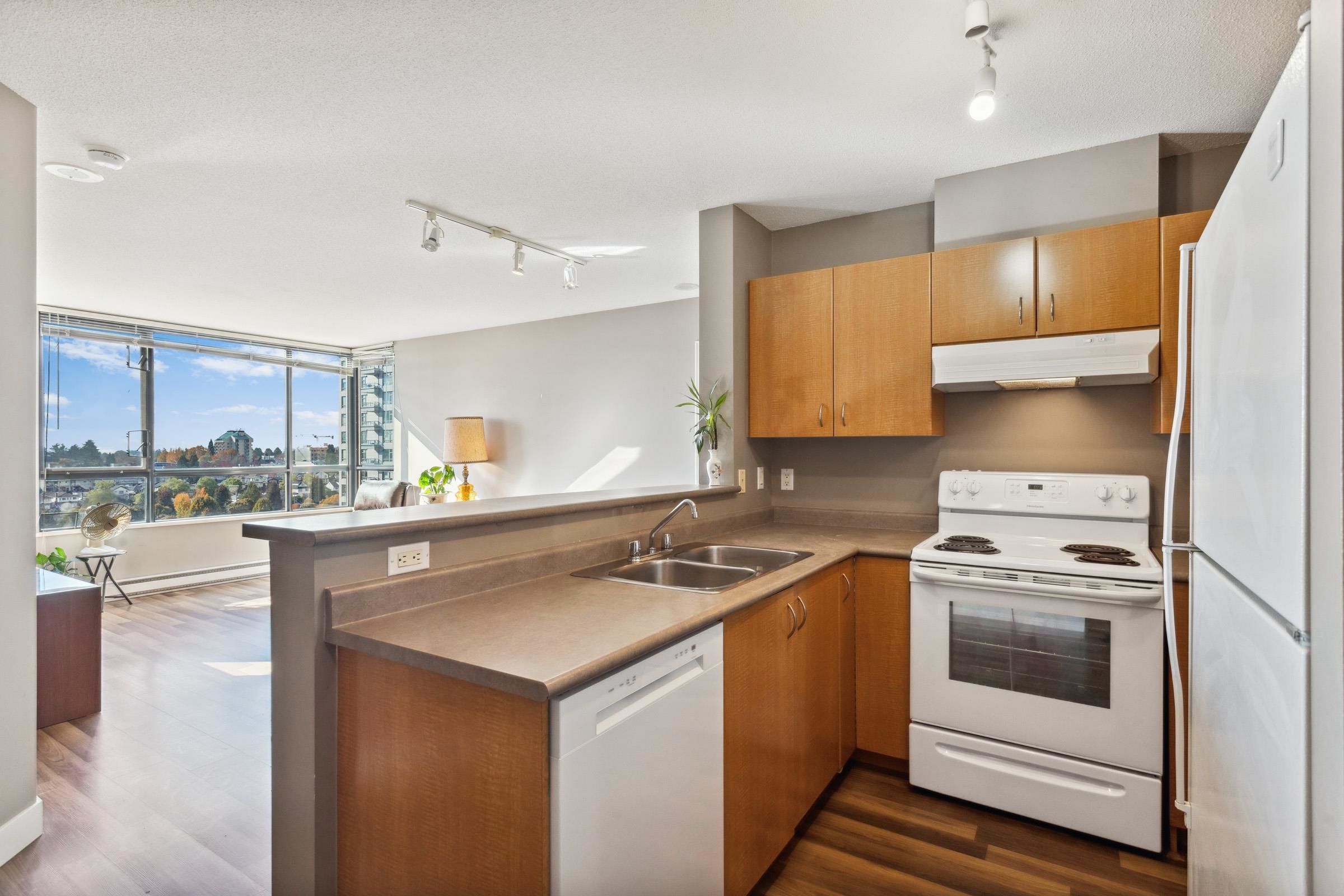 1205 5288 Melbourne Street, Vancouver, Collingwood VE, V5R 6E6 7