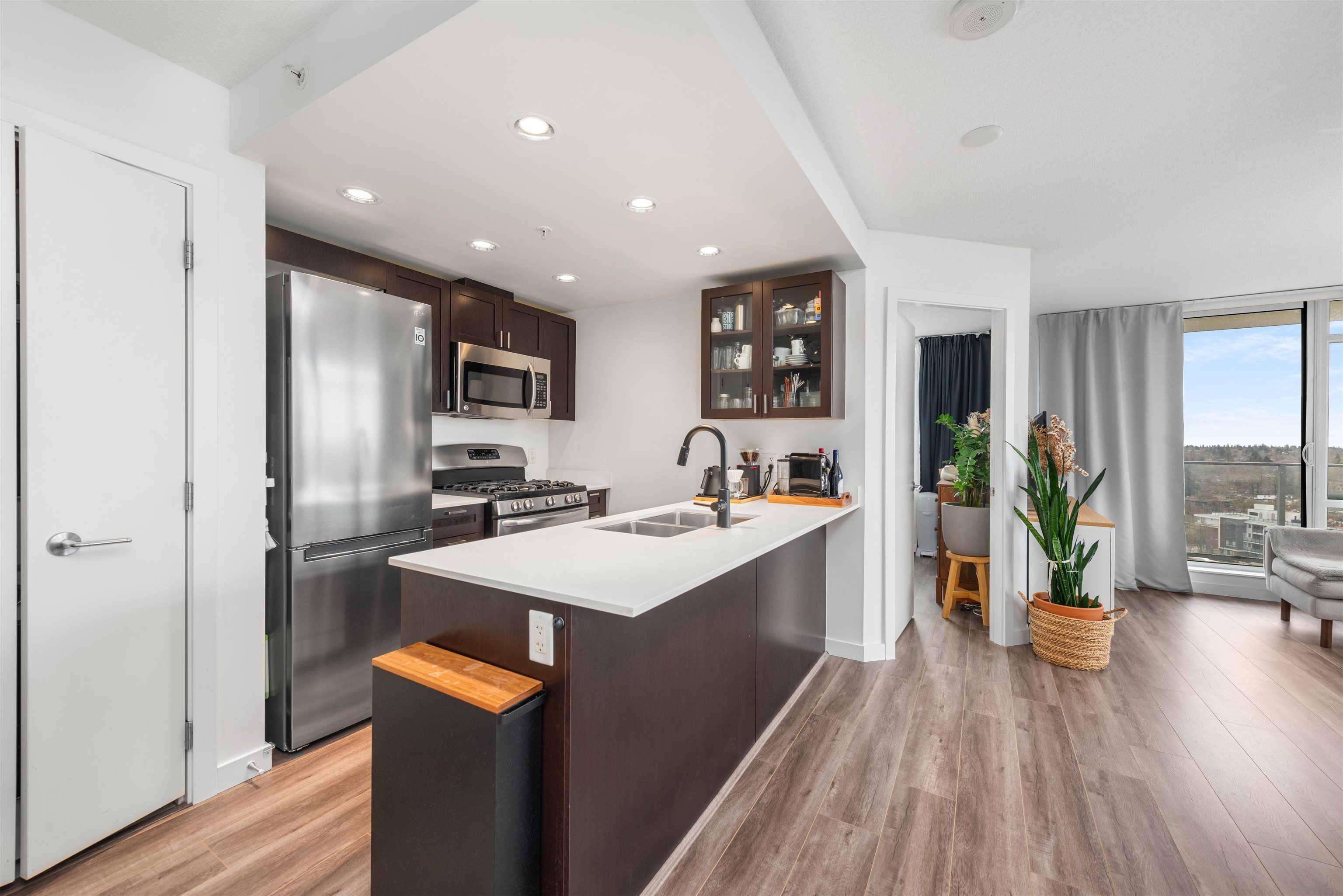 1907 4815 Eldorado Mews, Vancouver, Collingwood VE, V5R 0B2 3