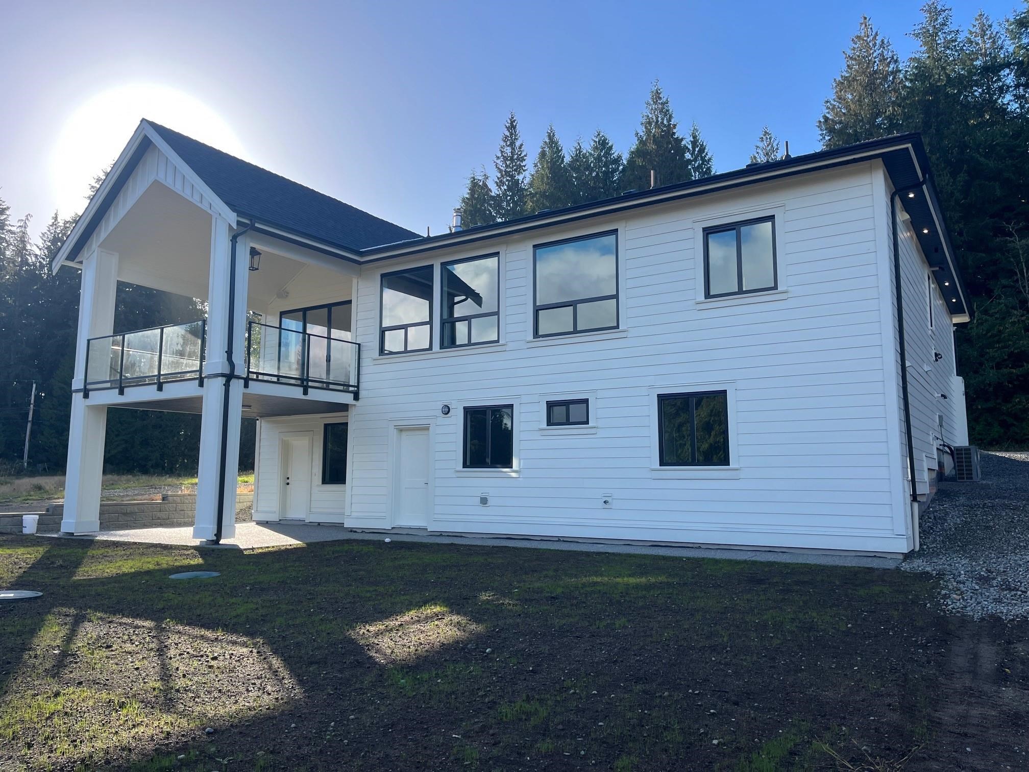 1203 Castle Road, Gibsons, Gibsons & Area, V0N 1V5 3