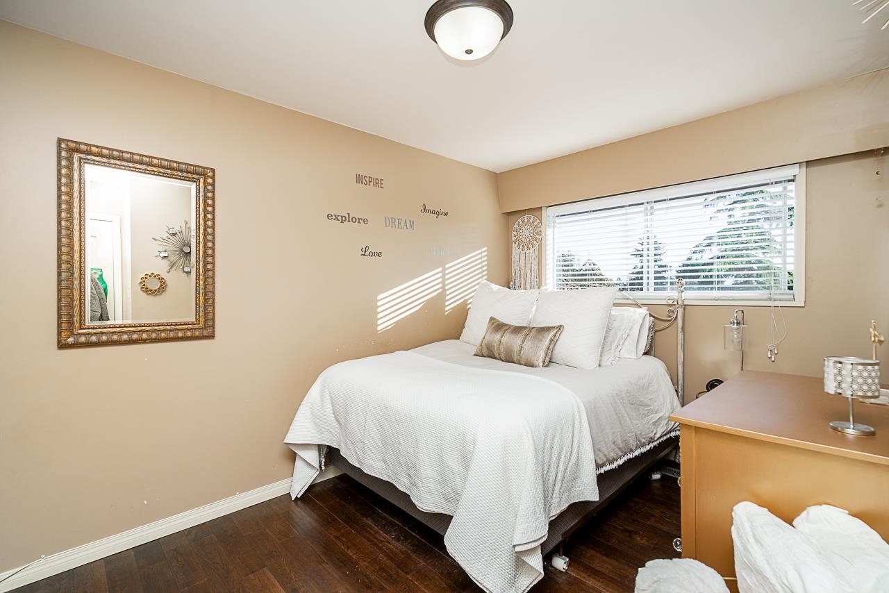 14728 55 Avenue, Surrey, Sullivan Station, V3S 1A9 24